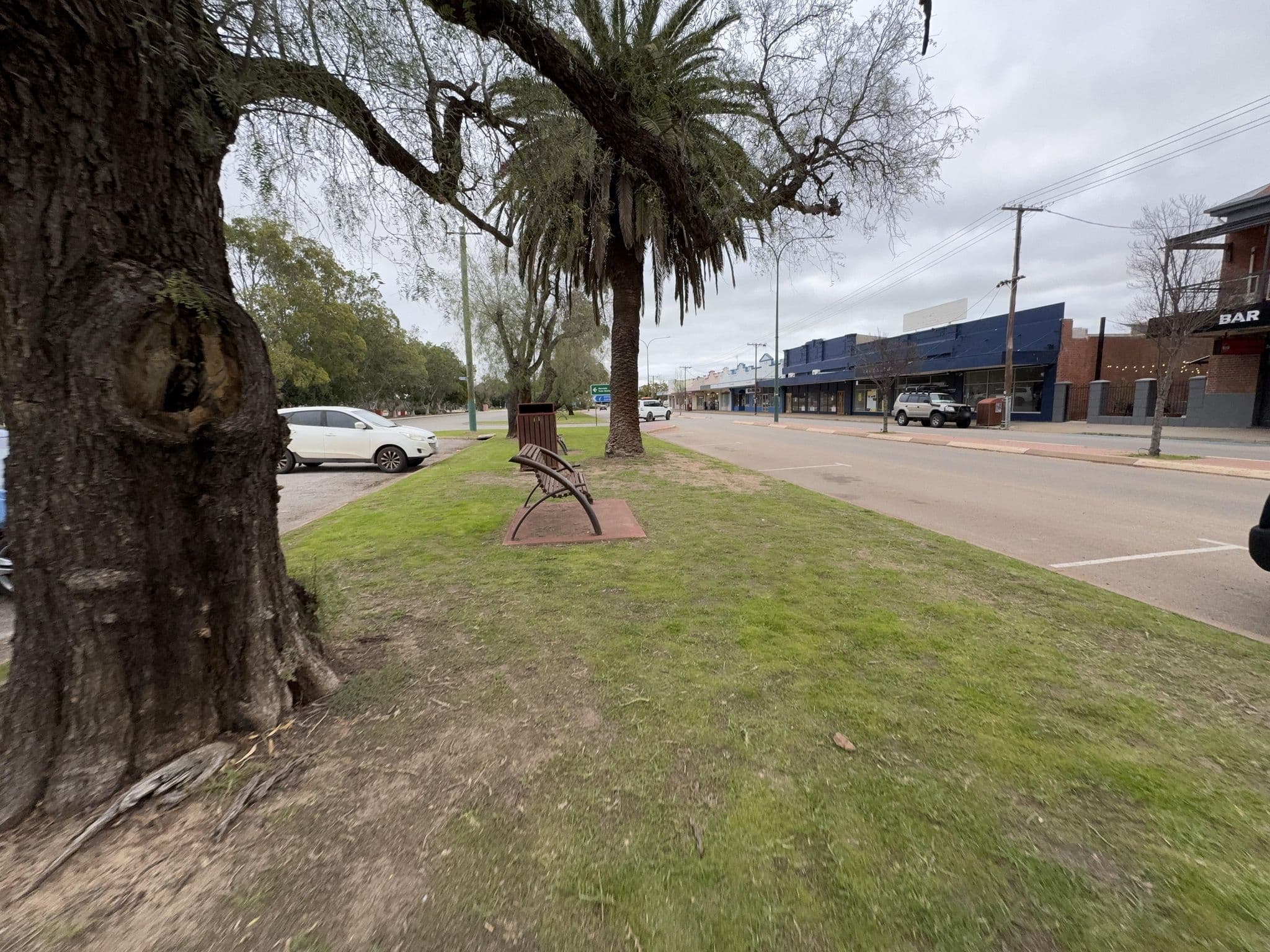 Street view near The Commercial Hotel Merredin, Merredin — © wa_wheatbelt (CC BY-SA · Mapillary)