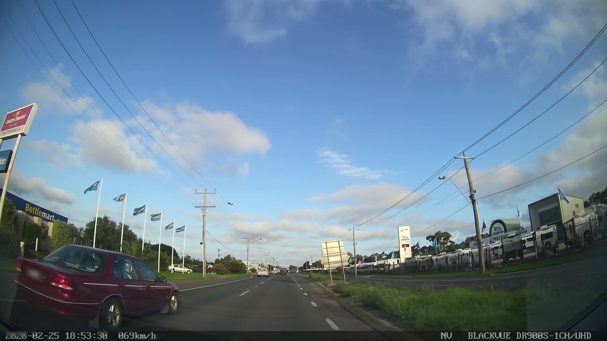 Street view near Bottlemart - Peninsula Hotel, Whittington — © eneerhut (CC BY-SA · Mapillary)