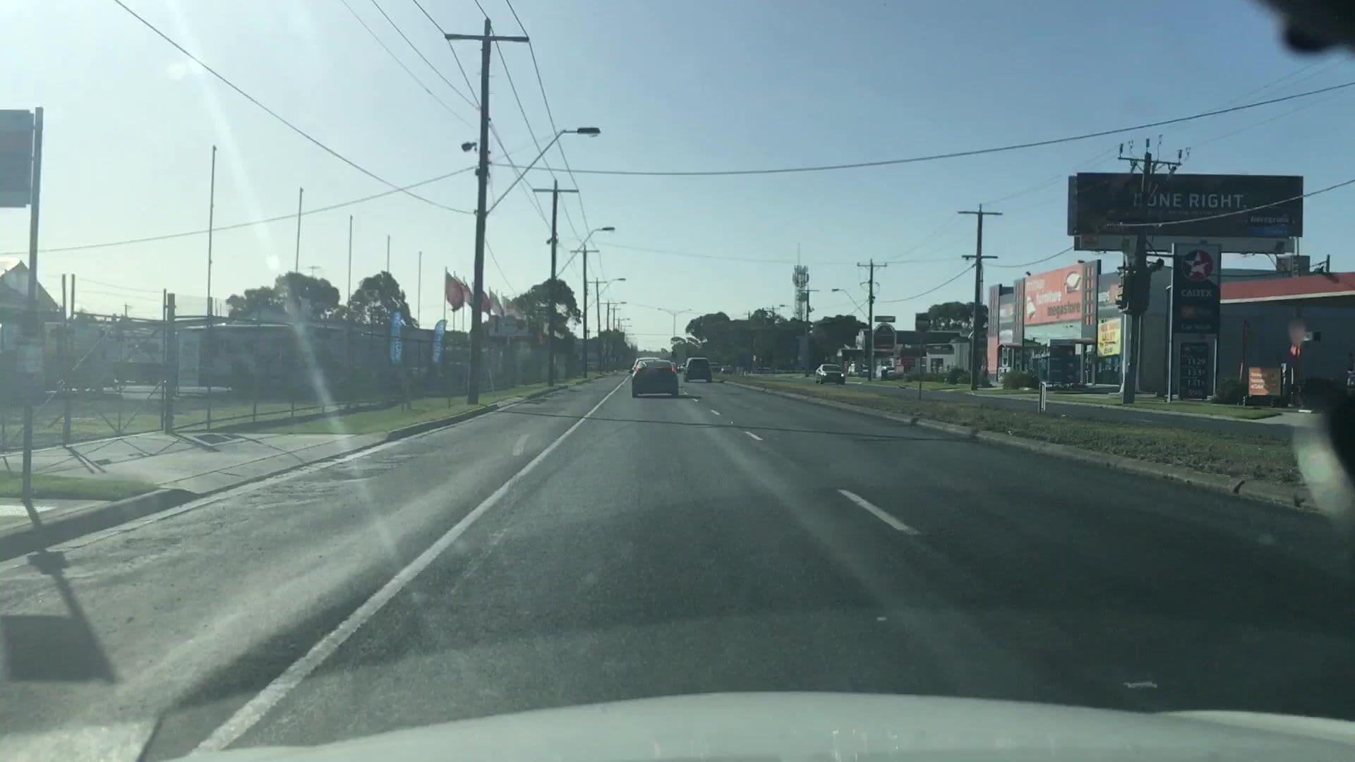 Street view near The Peninsula Hotel/Bellarine Hwy, Whittington — © lvl5 (CC BY-SA · Mapillary)
