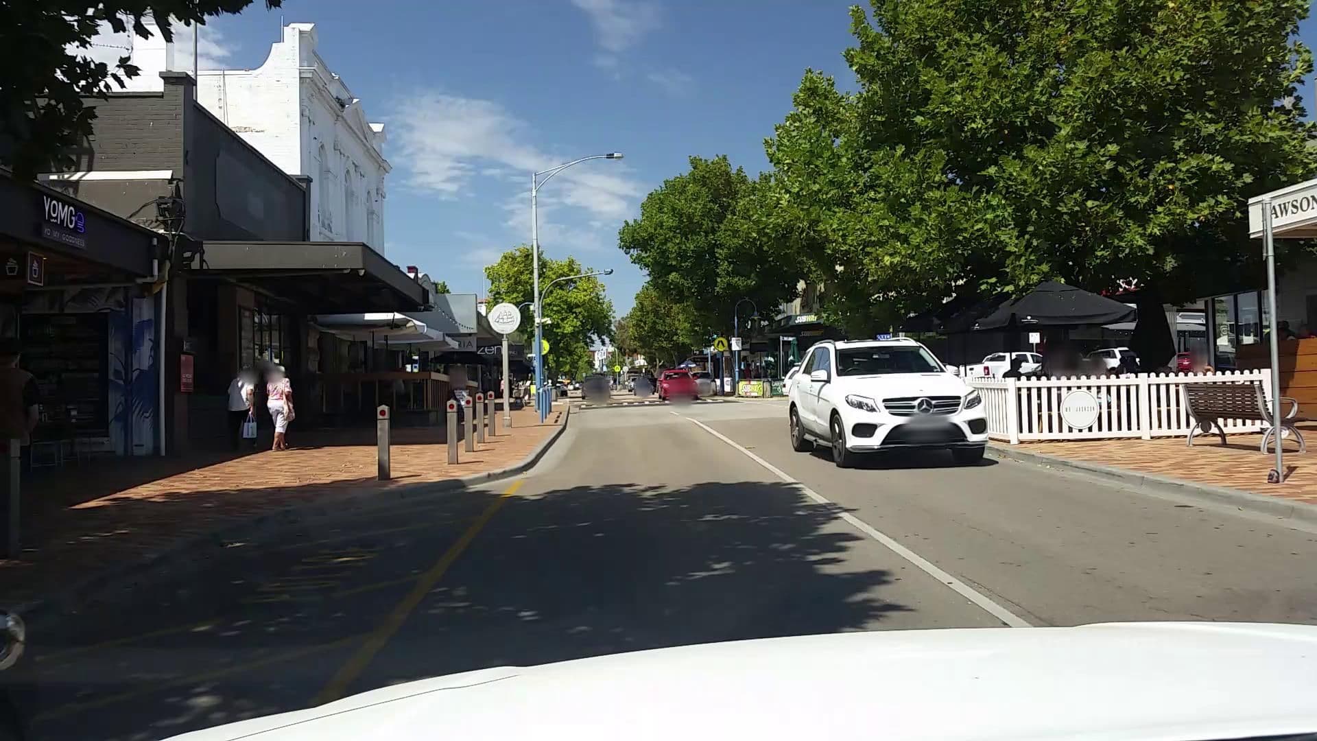 Street view near The Bay Hotel Mornington, Mornington — © mattburt7 (CC BY-SA · Mapillary)