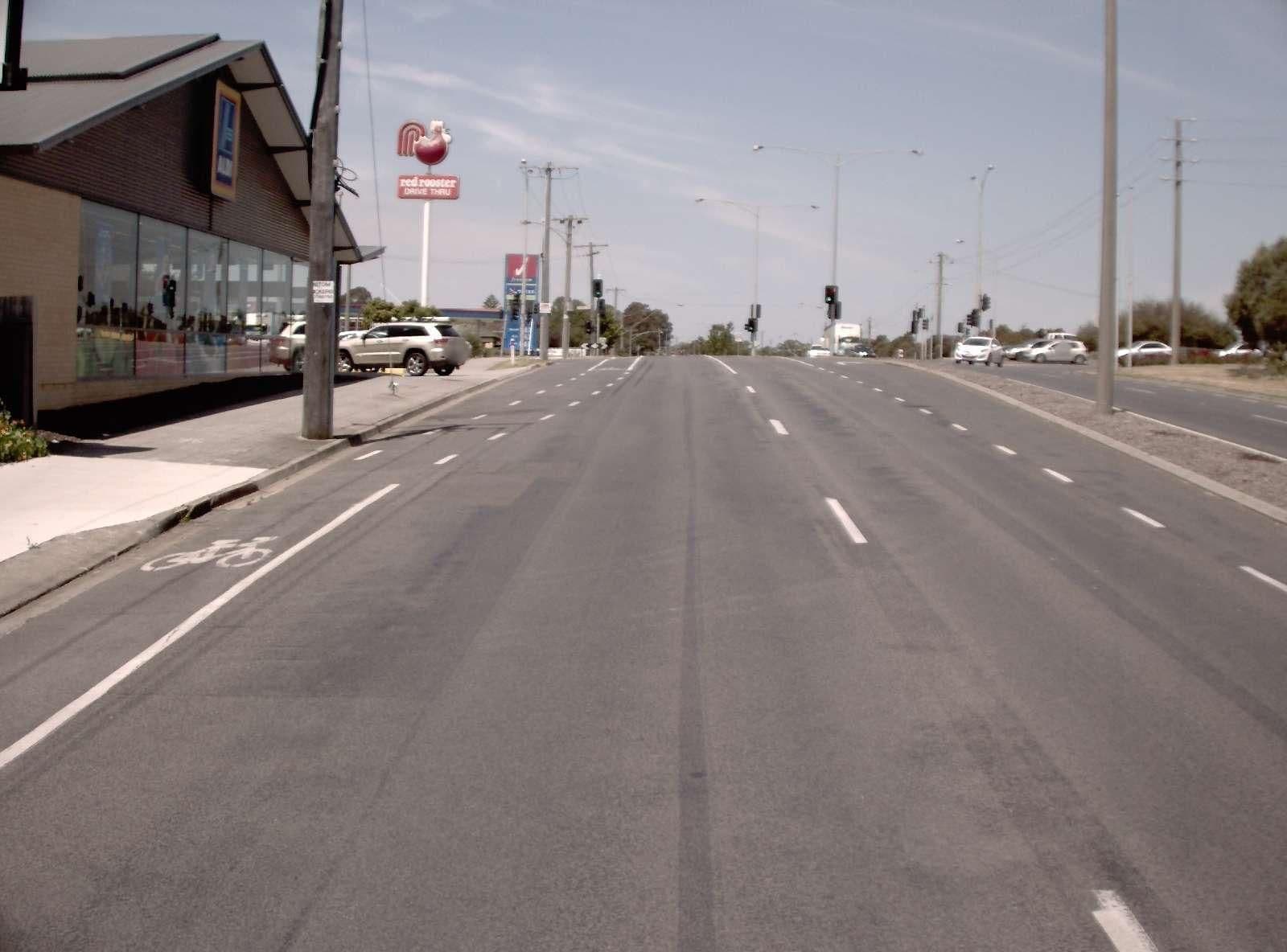Street view near The Olive Tree Motel, Morwell — © vicroads (CC BY-SA · Mapillary)