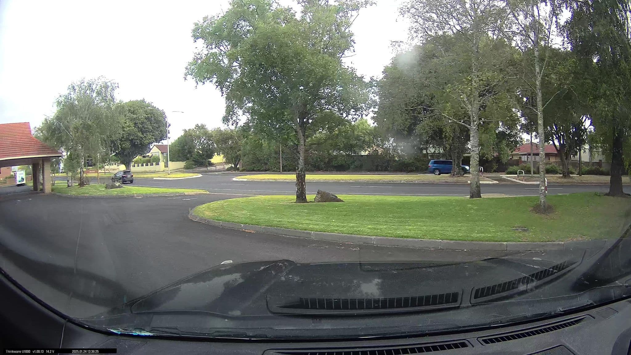 Street view near Formerly THE HENTY [Find us at Mantra Mount Gambier], Mount Gambier — © maxim752 (CC BY-SA · Mapillary)