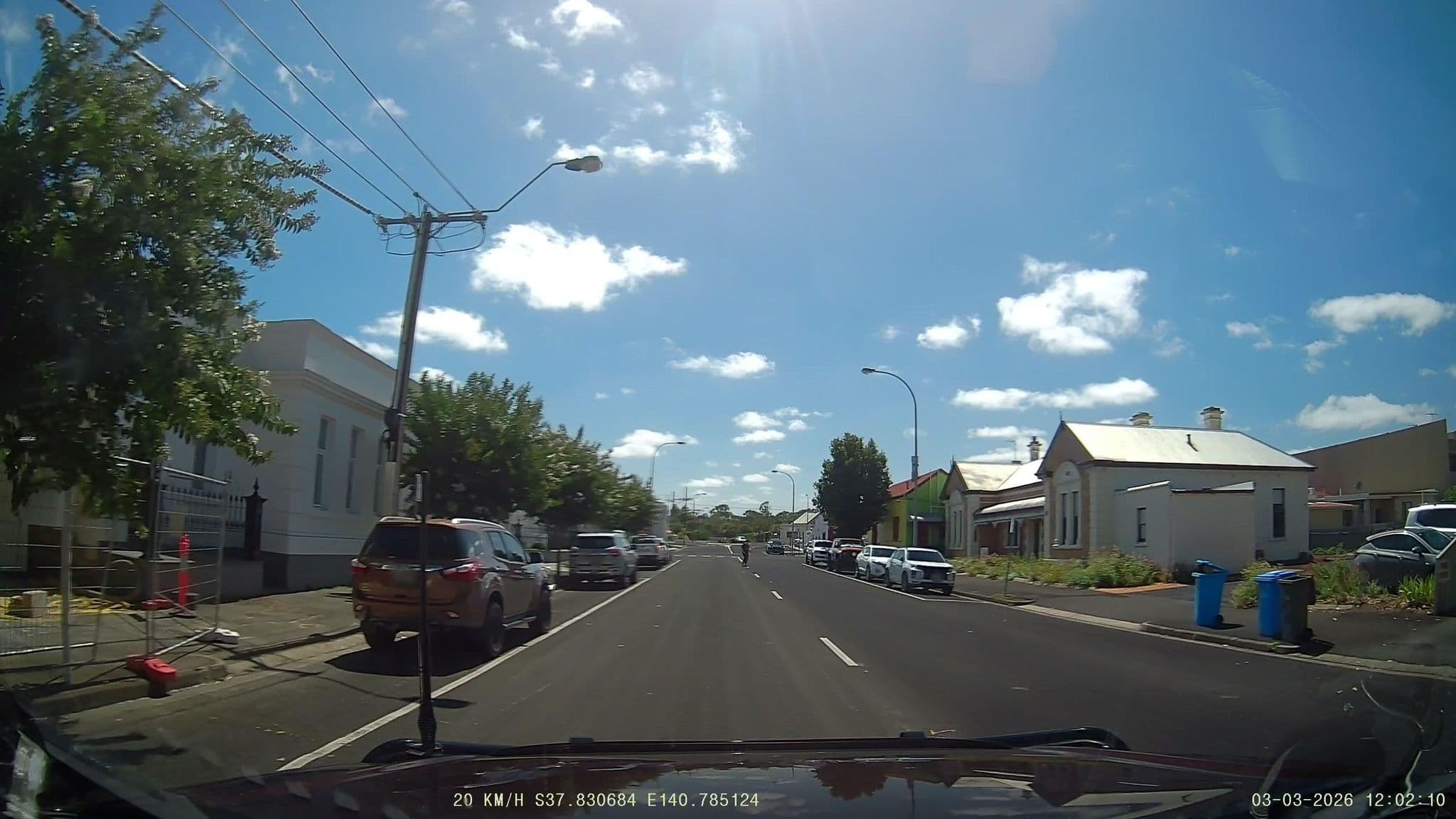 Street view near Aloha Central Platinum Apartments, Mount Gambier — © fizzie (CC BY-SA · Mapillary)