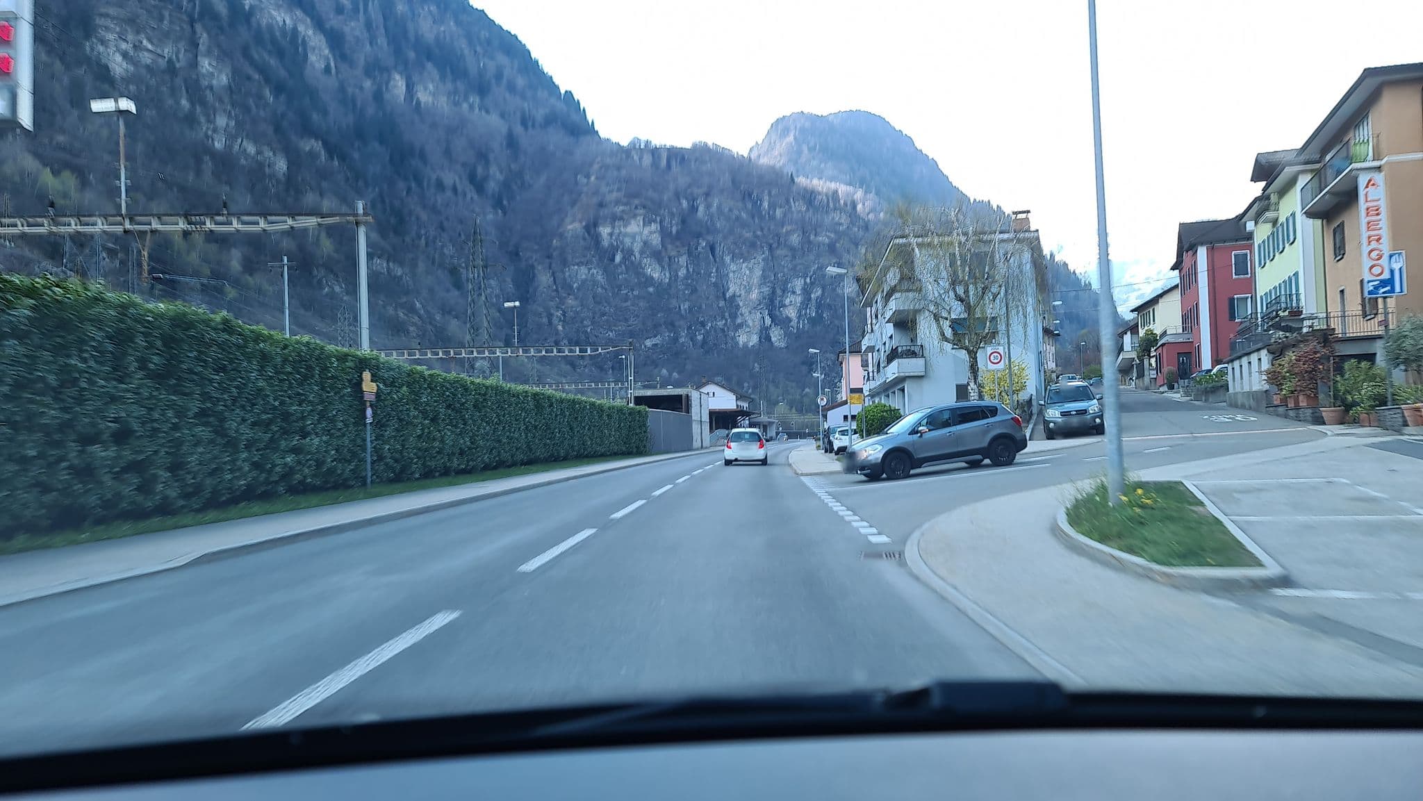 Street view near Albergo Defanti, Faido — © alexanderar (CC BY-SA · Mapillary)