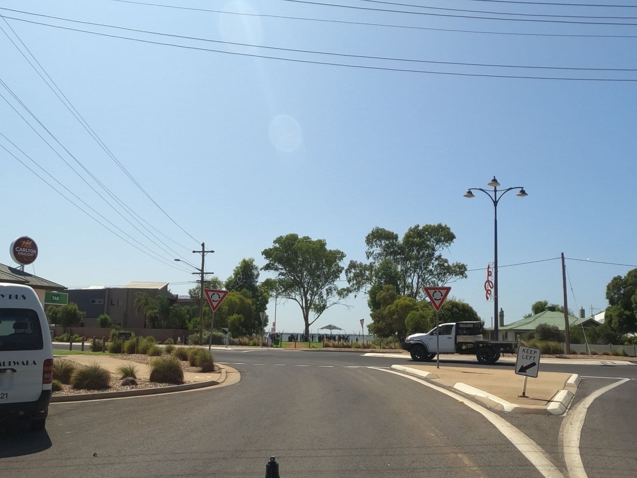 Street view near 123 Melbourne St, Mulwala — © r33za (CC BY-SA · Mapillary)