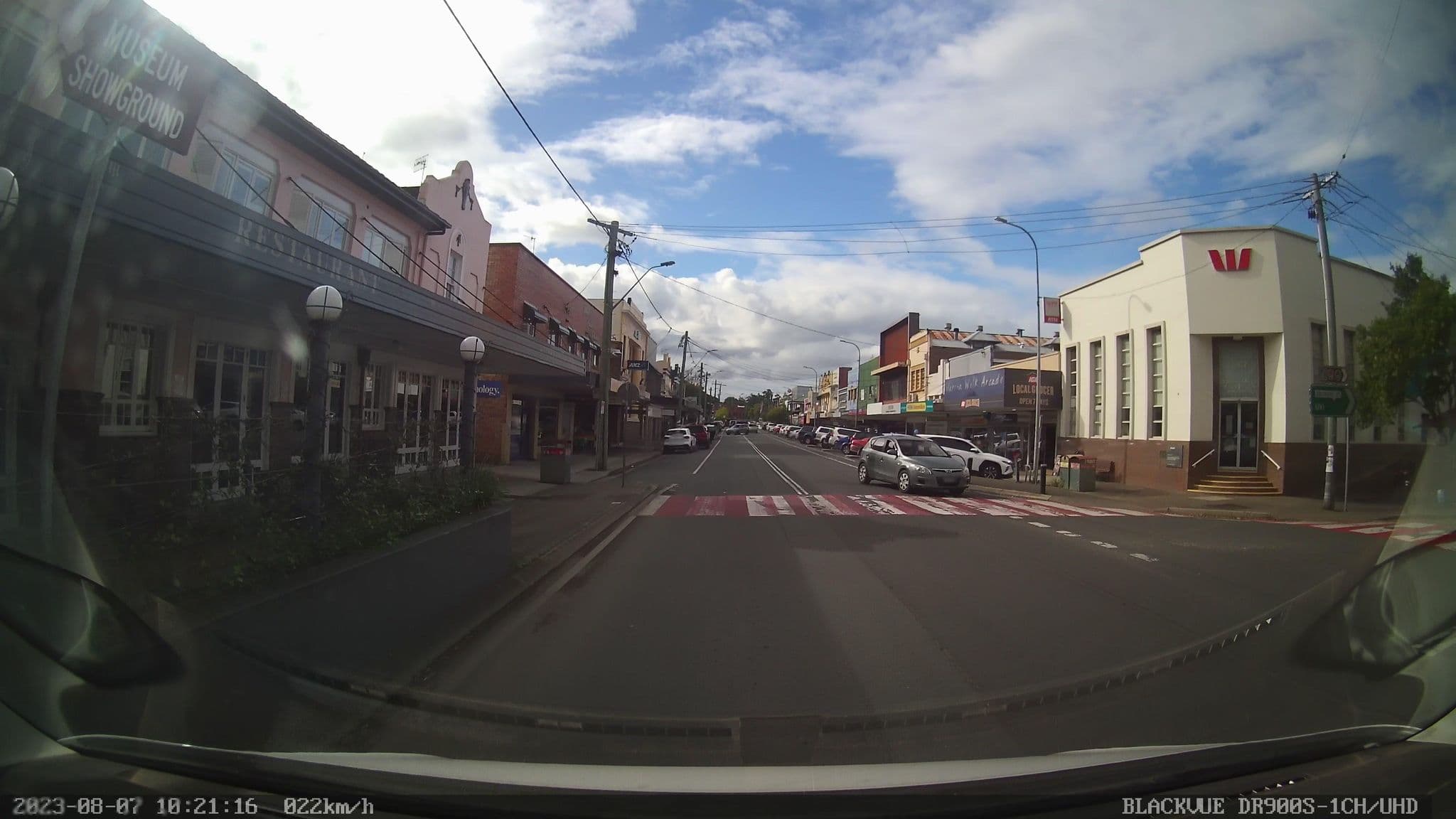 Street view near Imperial Hotel Murwillumbah, Murwillumbah — © bob3bob3 (CC BY-SA · Mapillary)