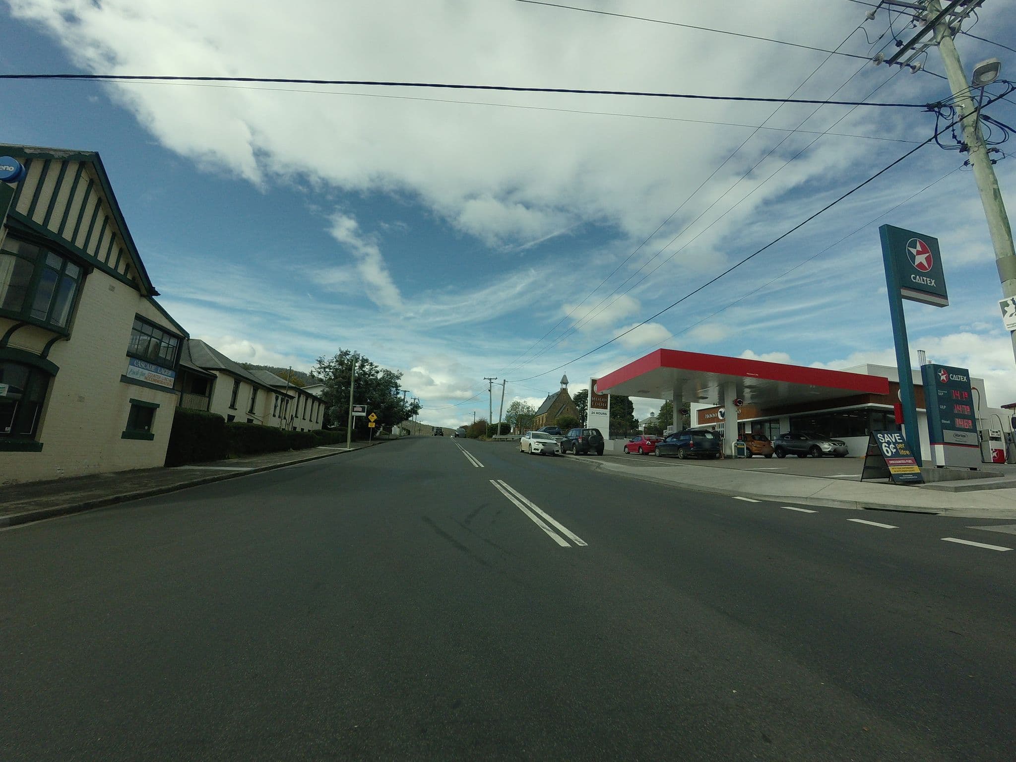 Street view near The Bush Inn, New Norfolk — © tastrax (CC BY-SA · Mapillary)