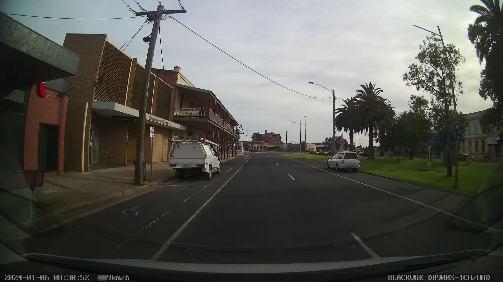 Street view near Nhill Farmers Arms Hotel, Nhill — © bob3bob3 (CC BY-SA · Mapillary)
