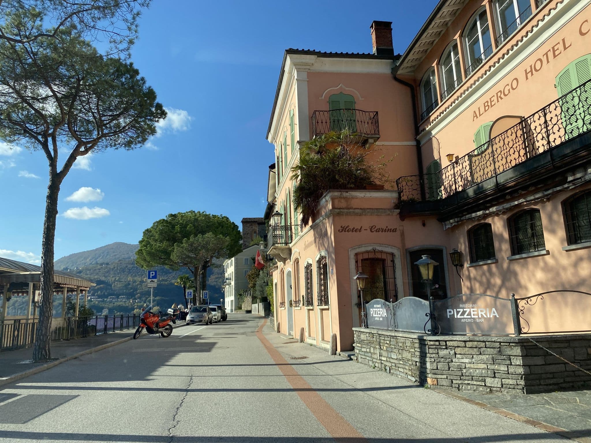 Street view near Albergo Ristorante Rivabella, Melide — © chrisbeddow (CC BY-SA · Mapillary)