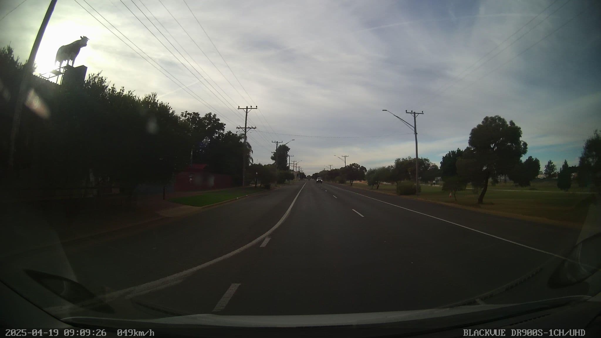 Street view near Australian Hotel, Nyngan — © bob3bob3 (CC BY-SA · Mapillary)
