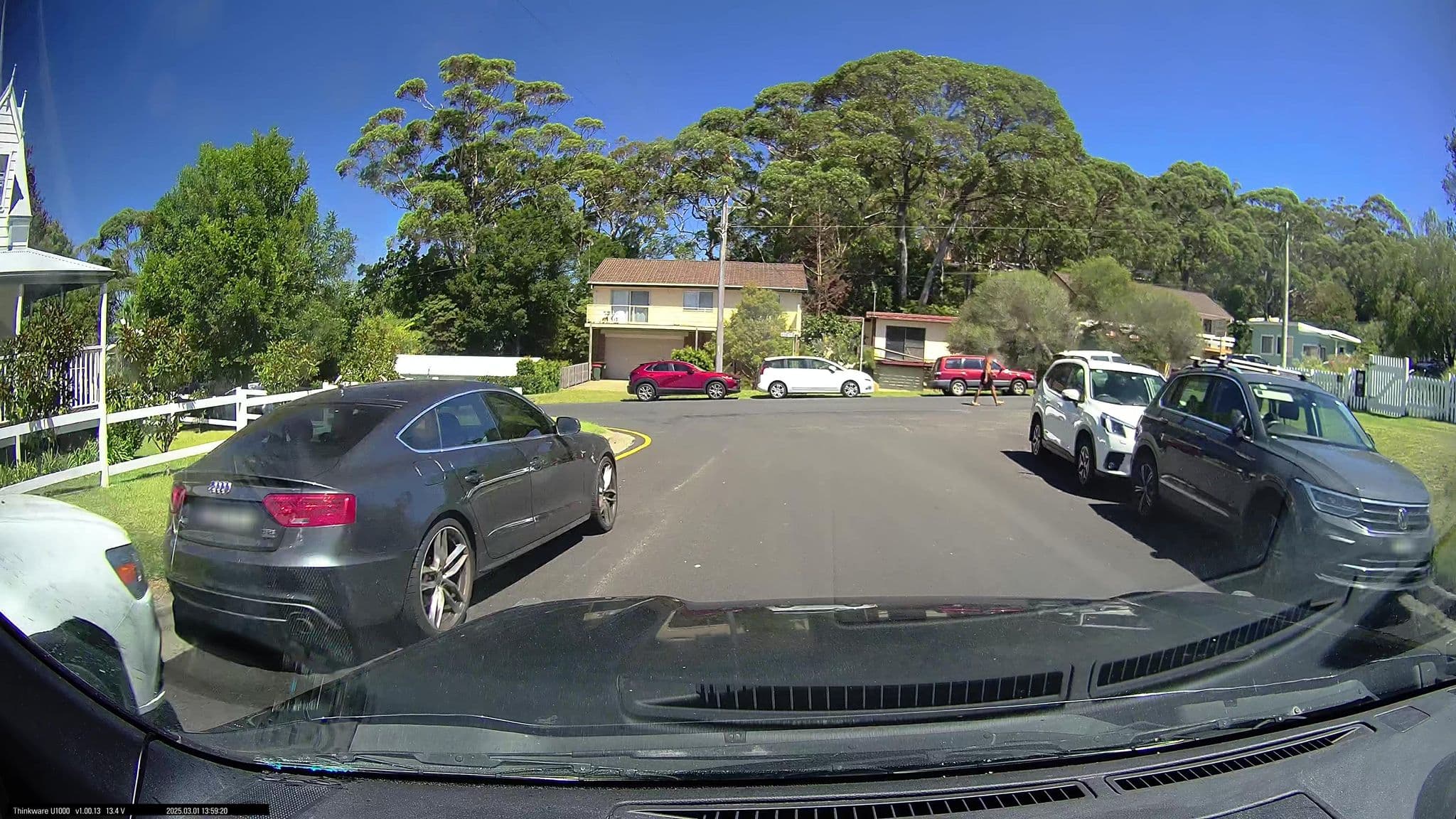 Street view near Bowen View, Vincentia — © maxim752 (CC BY-SA · Mapillary)