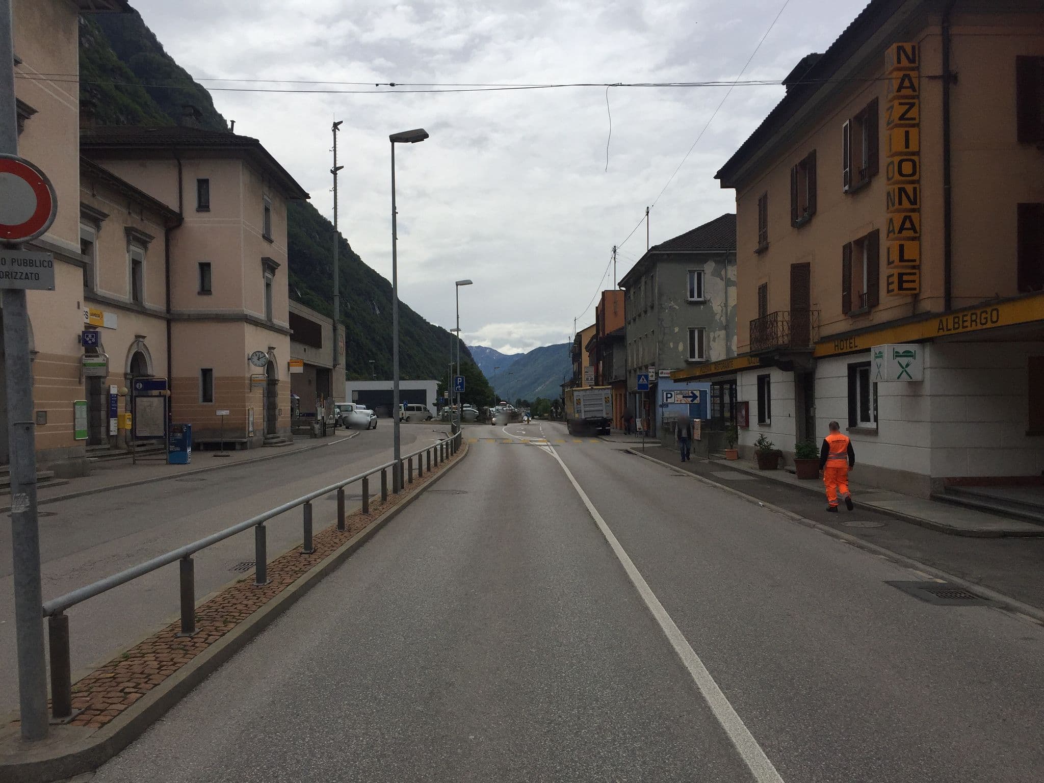 Street view near Nazionale, Biasca — © canadarunner (CC BY-SA · Mapillary)