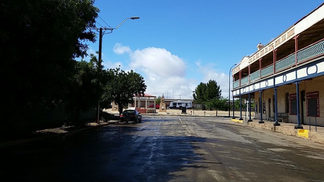 Street view near Peterborough Motel, Peterborough — © didz (CC BY-SA · Mapillary)