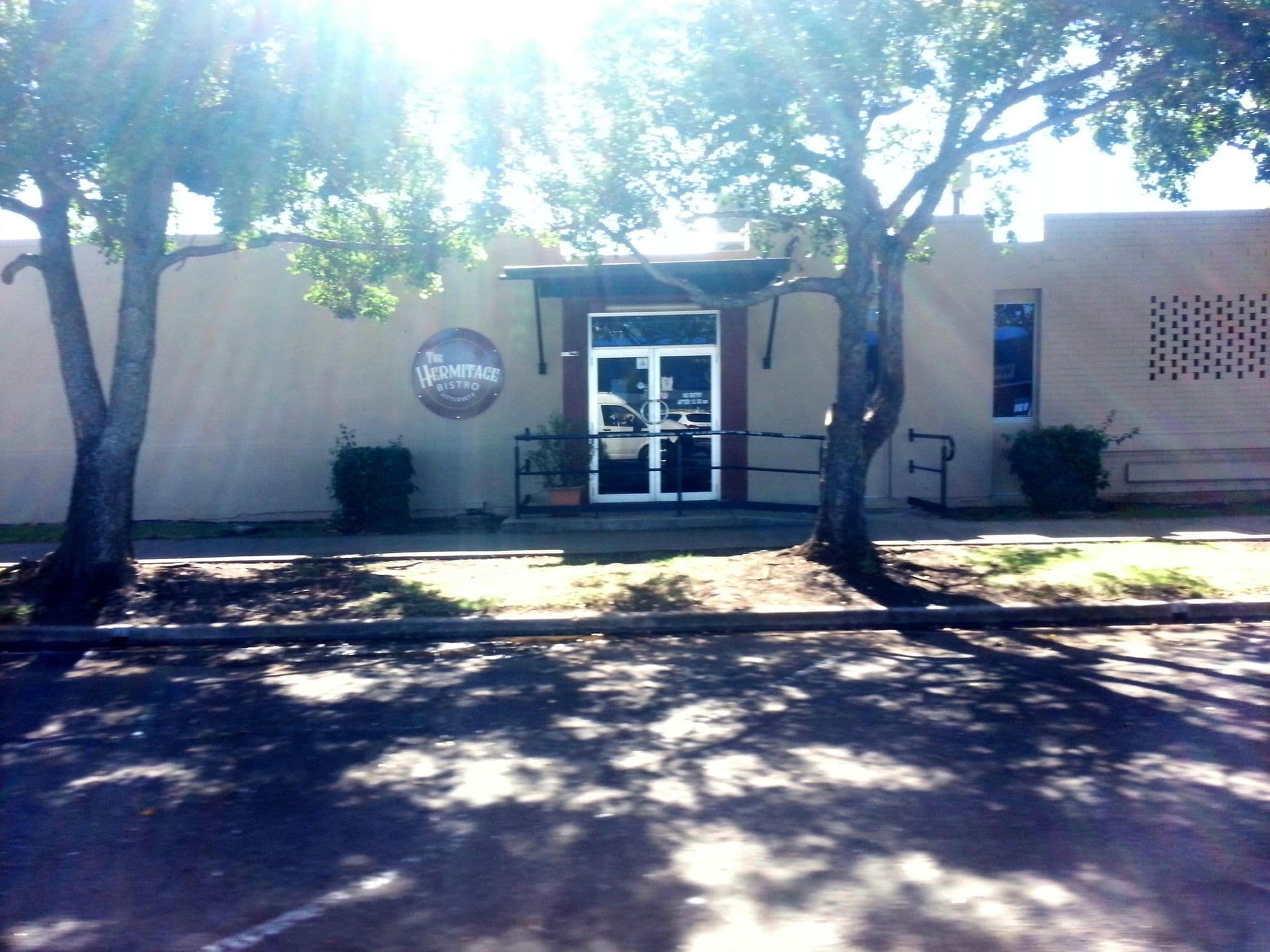 Street view near Pittsworth Hotel Motel, Pittsworth — © bob3bob3 (CC BY-SA · Mapillary)