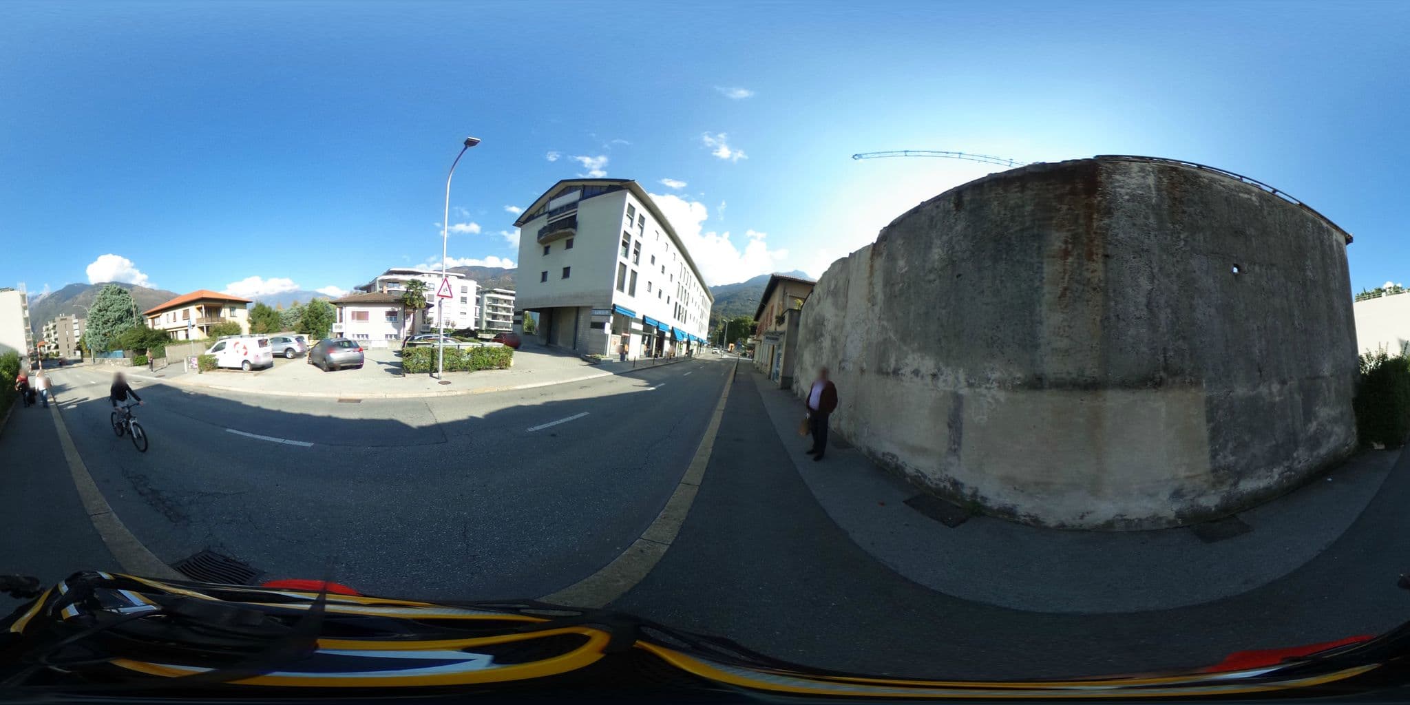 Street view near Albergo San Giobbe, Giubiasco — © kaitu (CC BY-SA · Mapillary)
