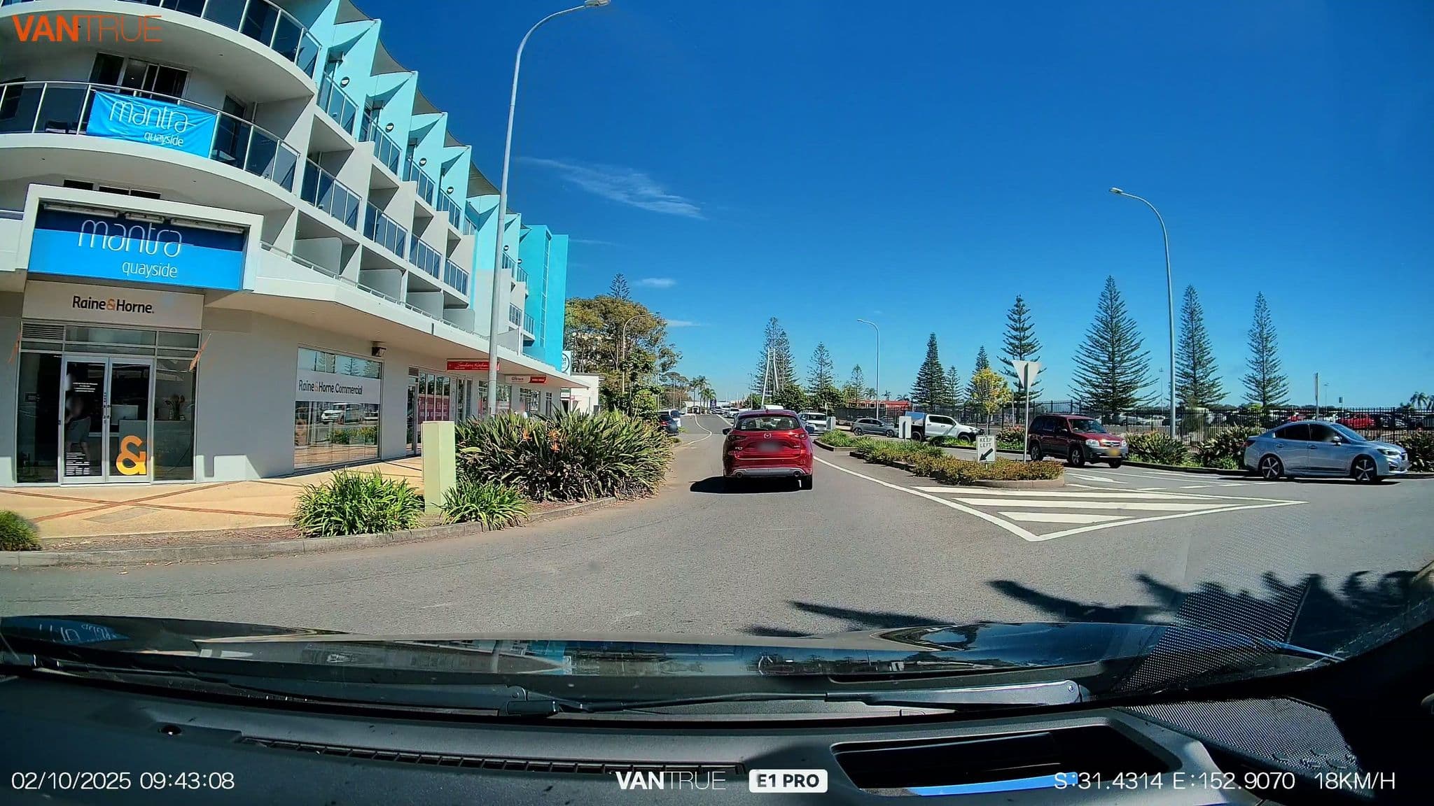 Street view near Mantra Quayside Port Macquarie, Port Macquarie — © davidar (CC BY-SA · Mapillary)