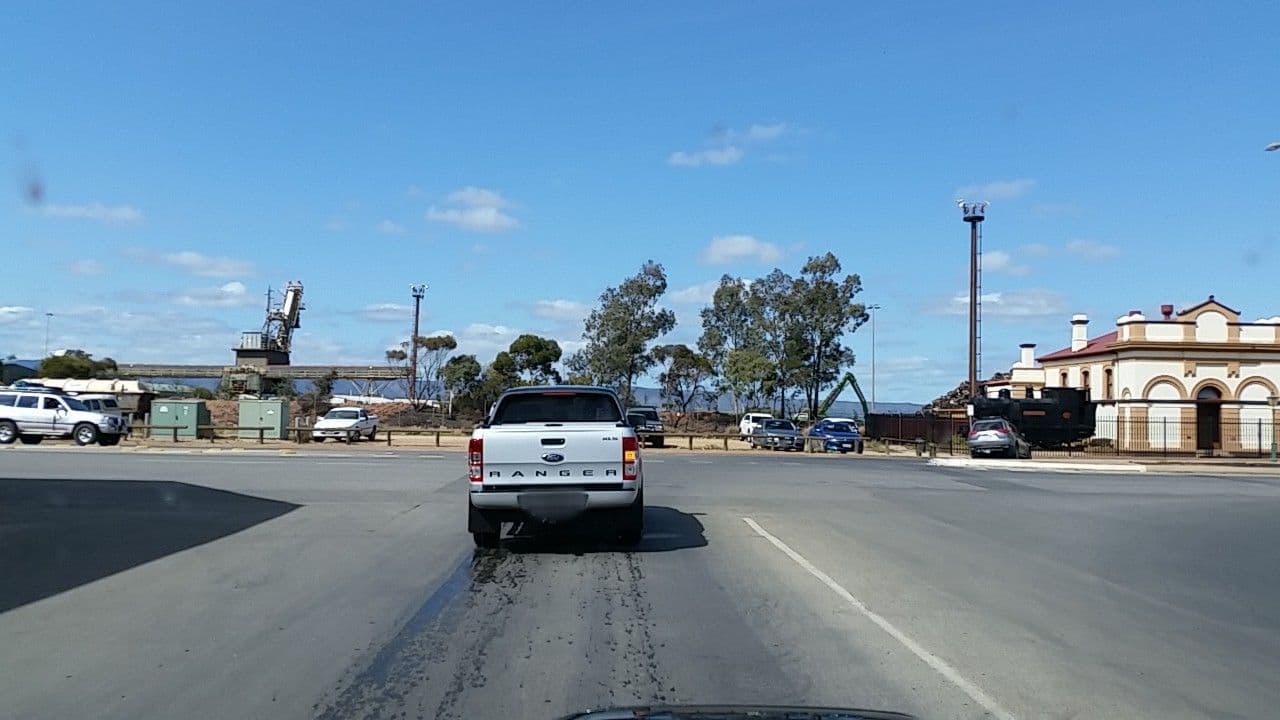 Street view near International Hotel Motel, Port Pirie West — © didz (CC BY-SA · Mapillary)