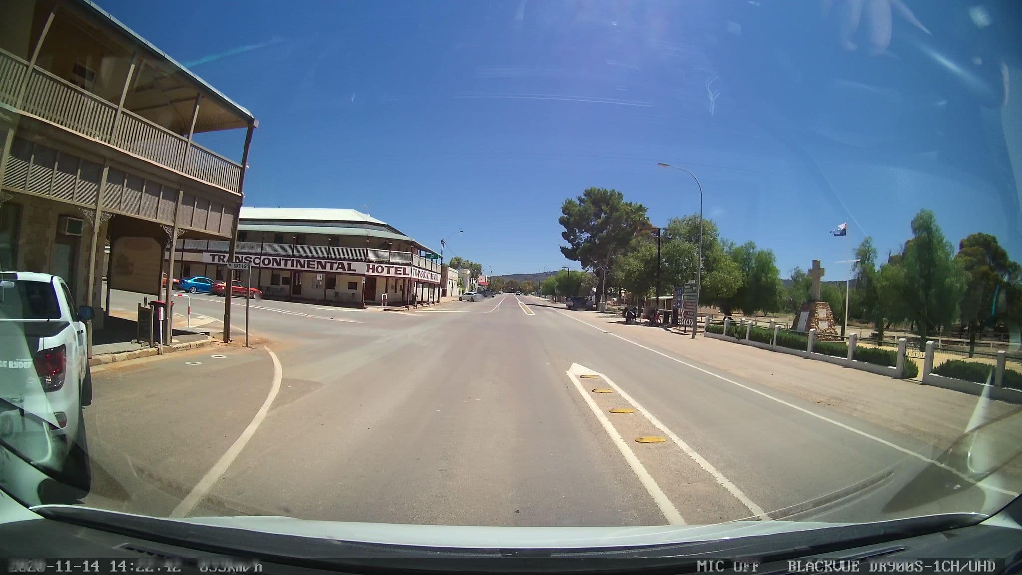 Street view near Austral Inn Hotel, Quorn — © bob3bob3 (CC BY-SA · Mapillary)