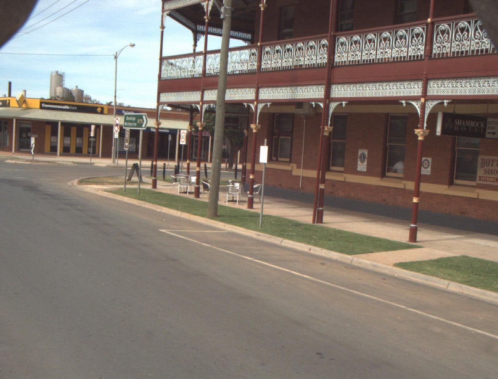 Street view near Shamrock Hotel, Rochester — © vicroads (CC BY-SA · Mapillary)
