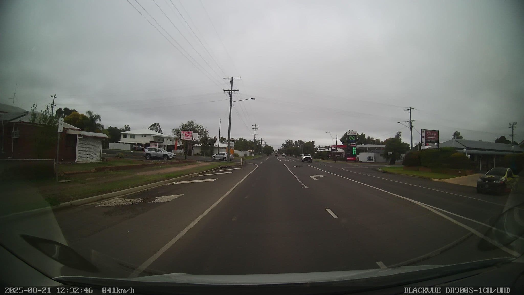 Street view near Bryant's Motel Roma, Roma — © bob3bob3 (CC BY-SA · Mapillary)