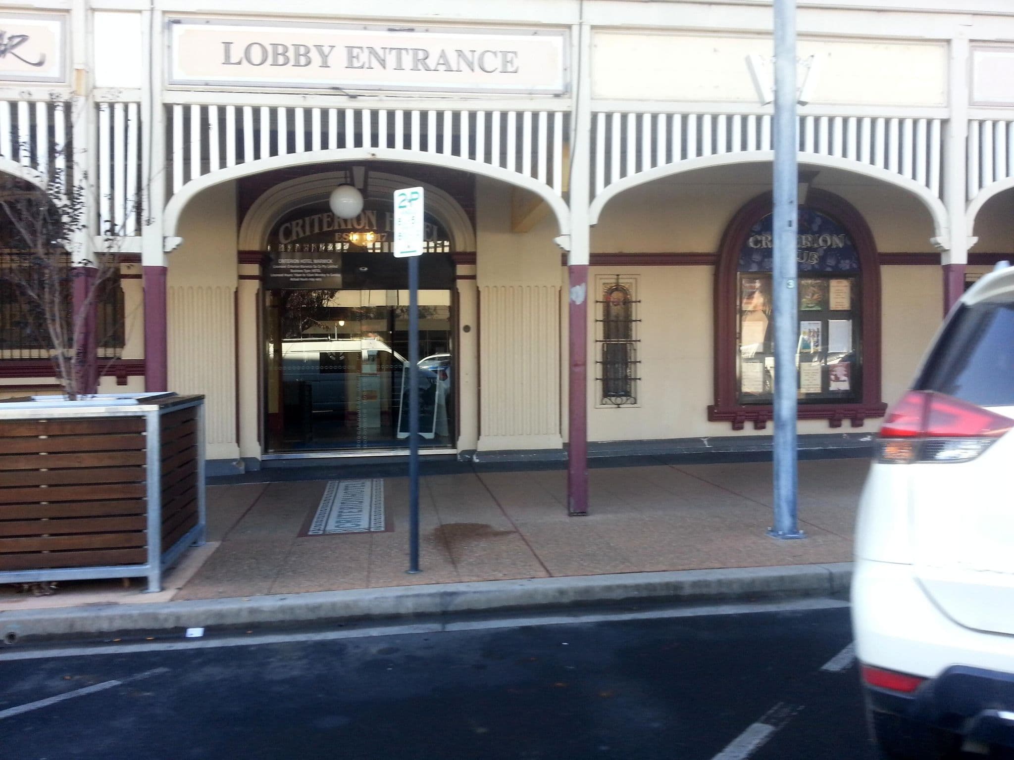 Street view near Criterion Hotel Warwick, Warwick — © bob3bob3 (CC BY-SA · Mapillary)