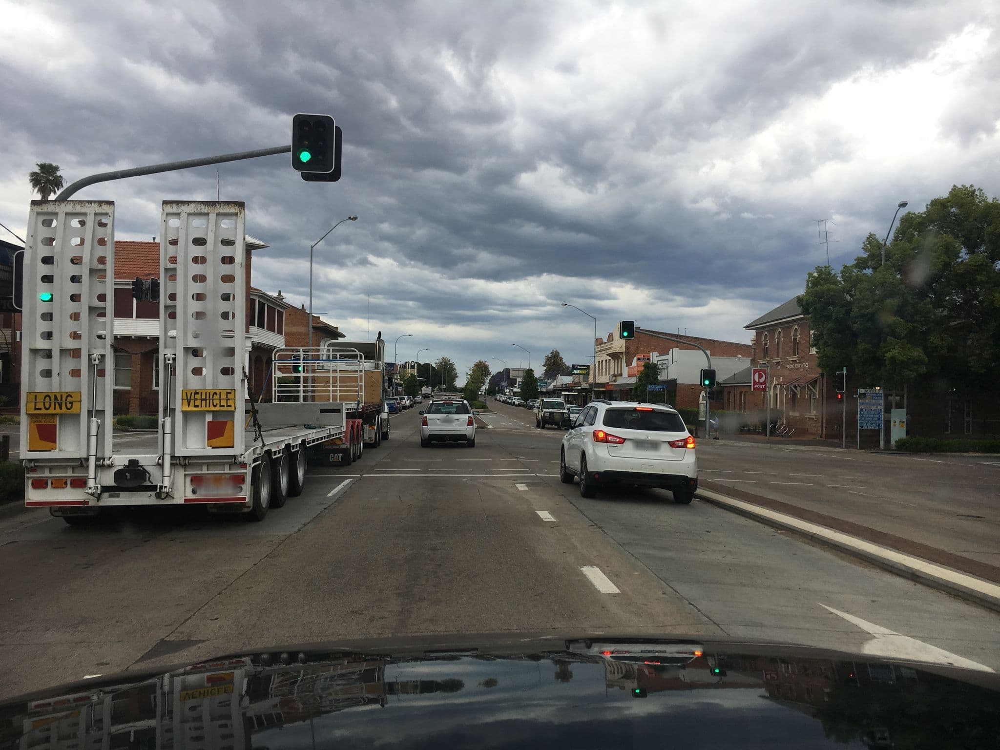 Street view near Golden Fleece Hotel, Scone — © grahamavard (CC BY-SA · Mapillary)