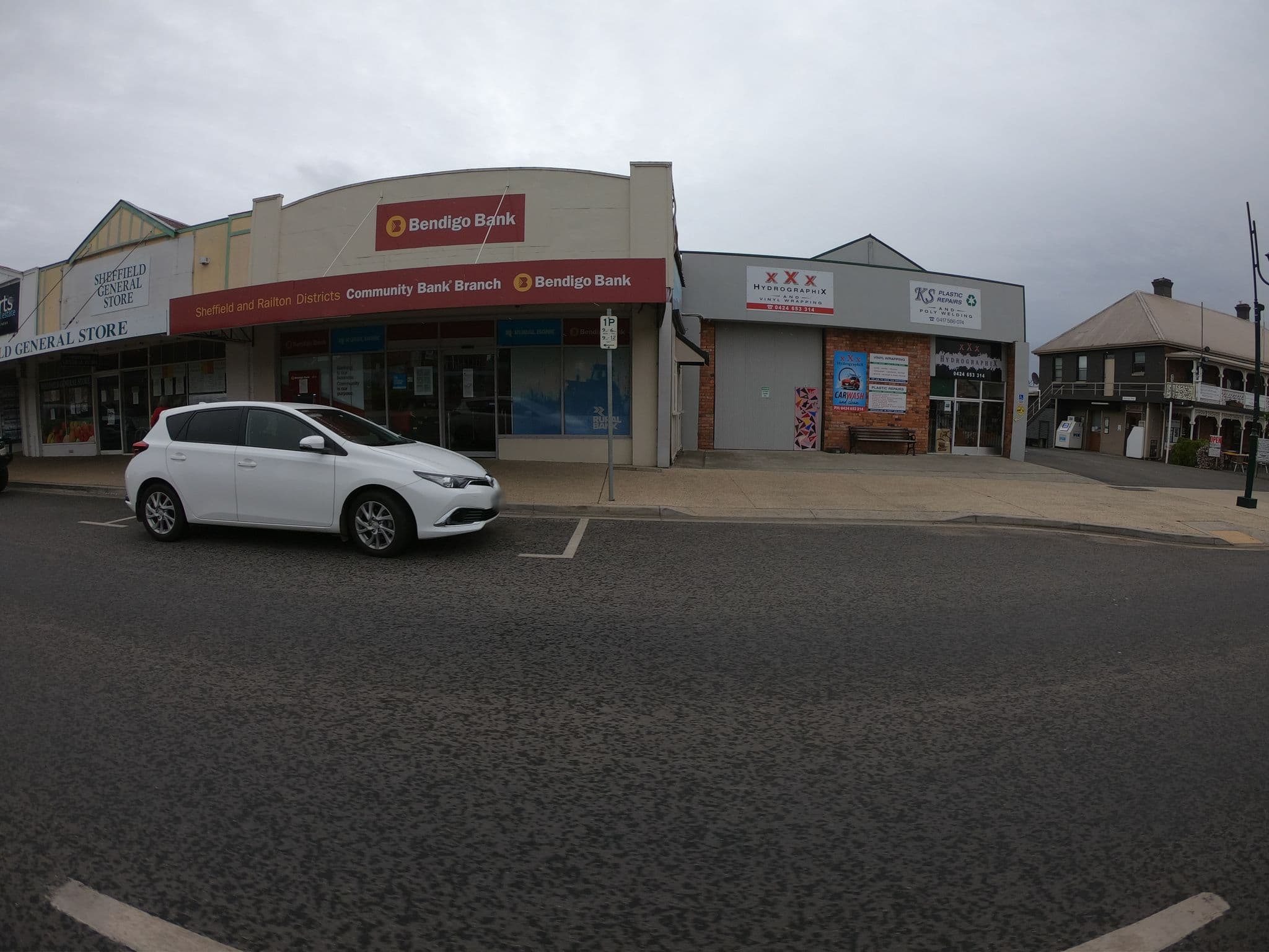 Street view near Sheffield Motor Inn, Sheffield — © tastrax (CC BY-SA · Mapillary)