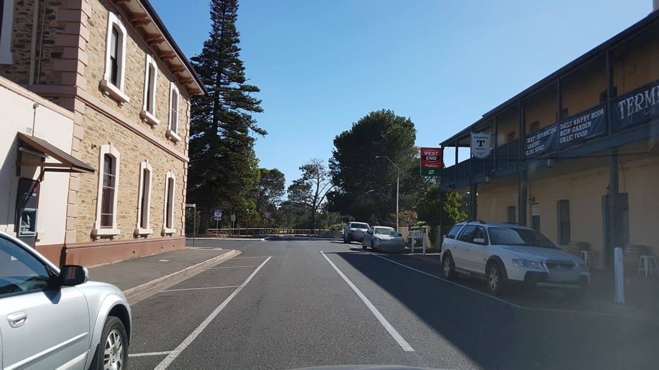 Street view near Terminus Hotel Strathalbyn, Strathalbyn — © didz (CC BY-SA · Mapillary)