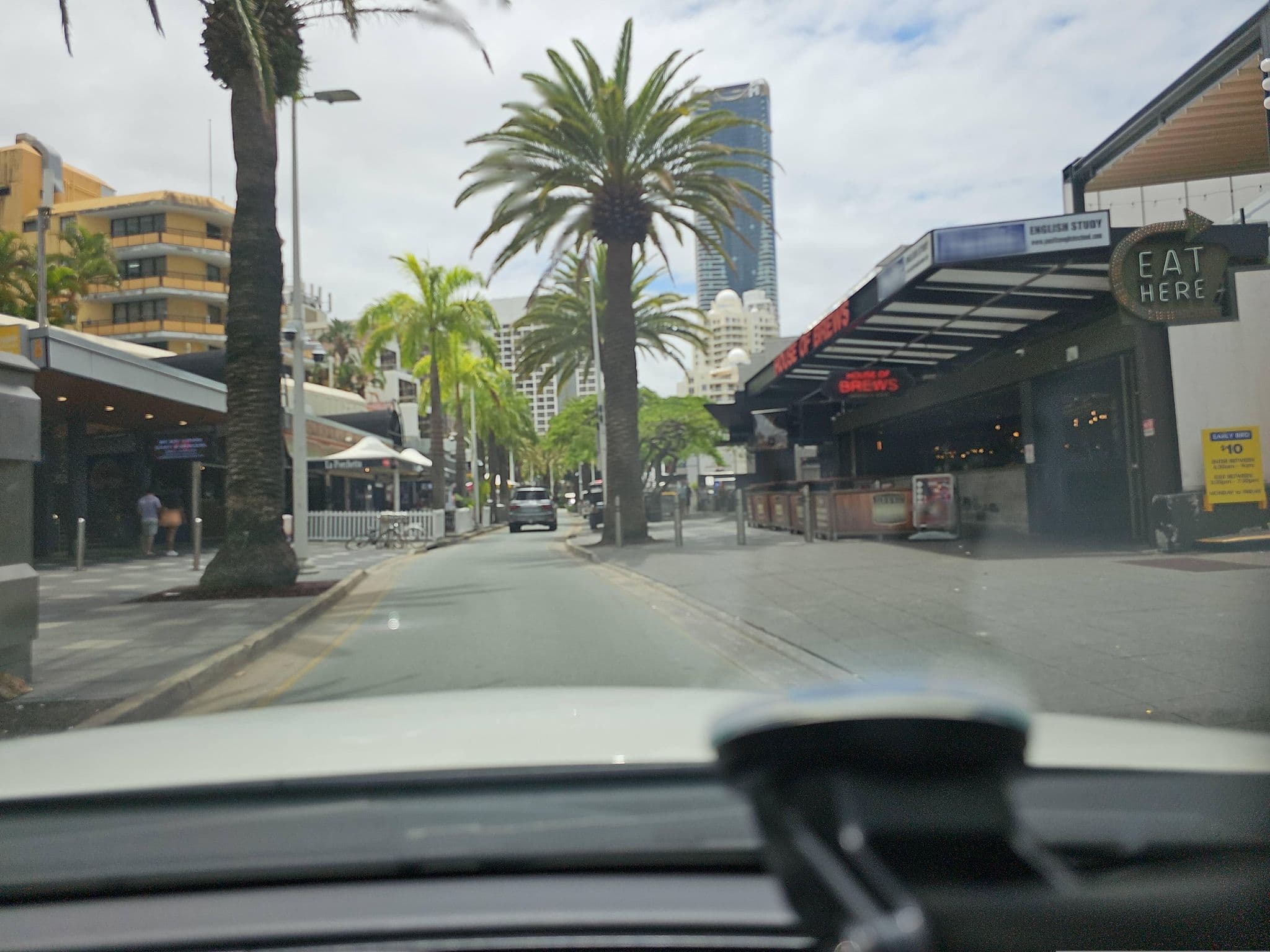 Street view near Holiday Paradise - Surfers Luxury Apartments, Gold Coast — © Mooksey (CC BY-SA · Mapillary)