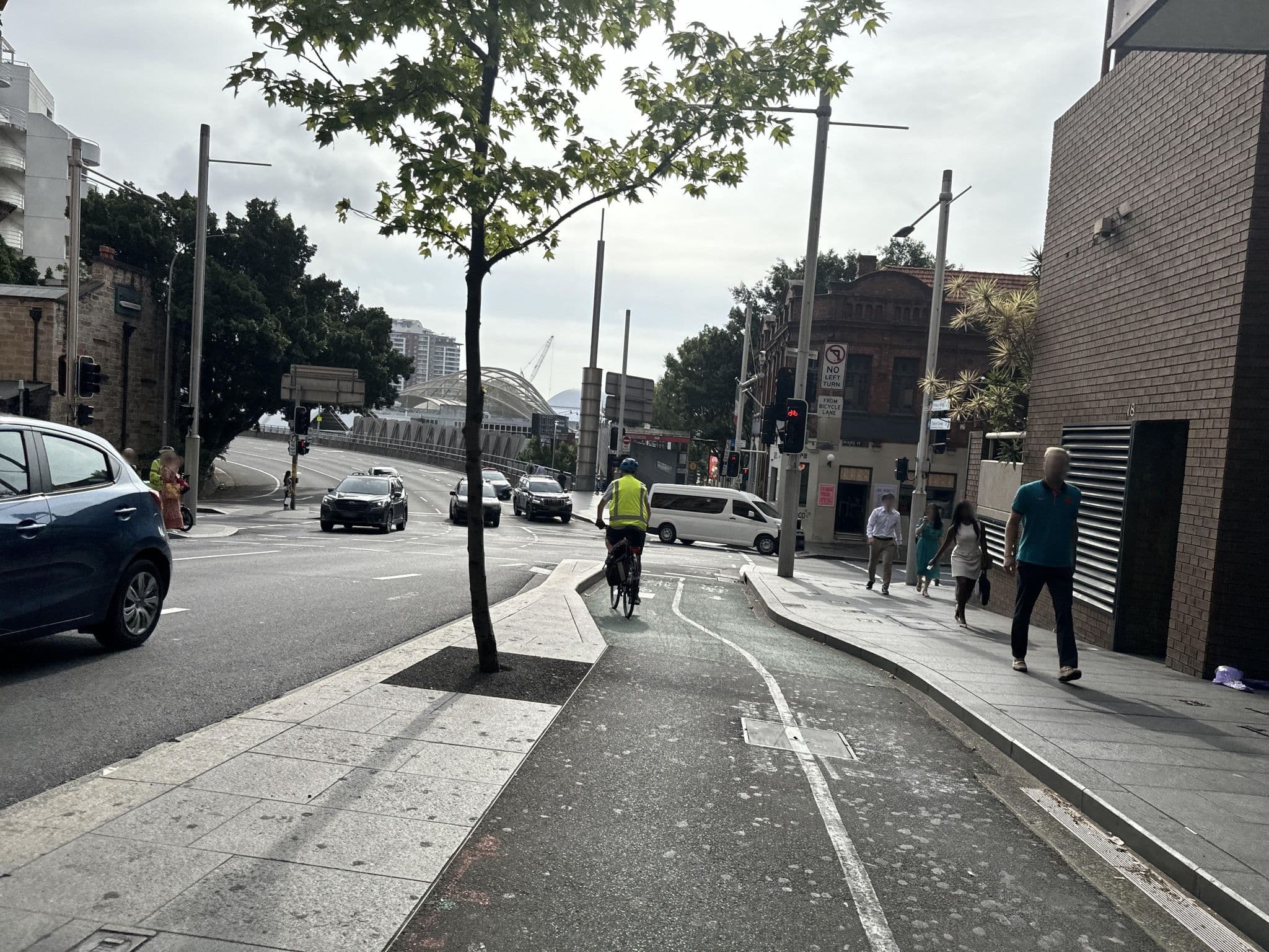 Street view near Metro Apartments on Darling Harbour, Sydney — © jakecopp (CC BY-SA · Mapillary)