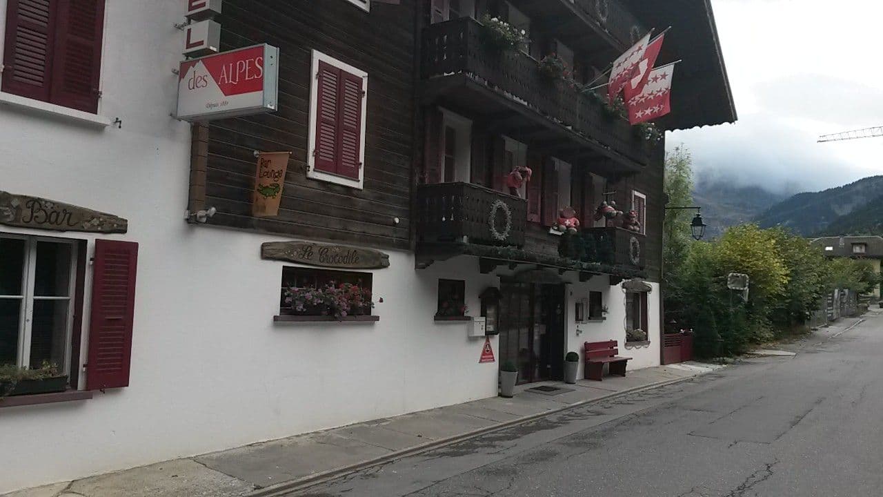 Street view near des Alpes, Champéry — © rebootnow (CC BY-SA · Mapillary)