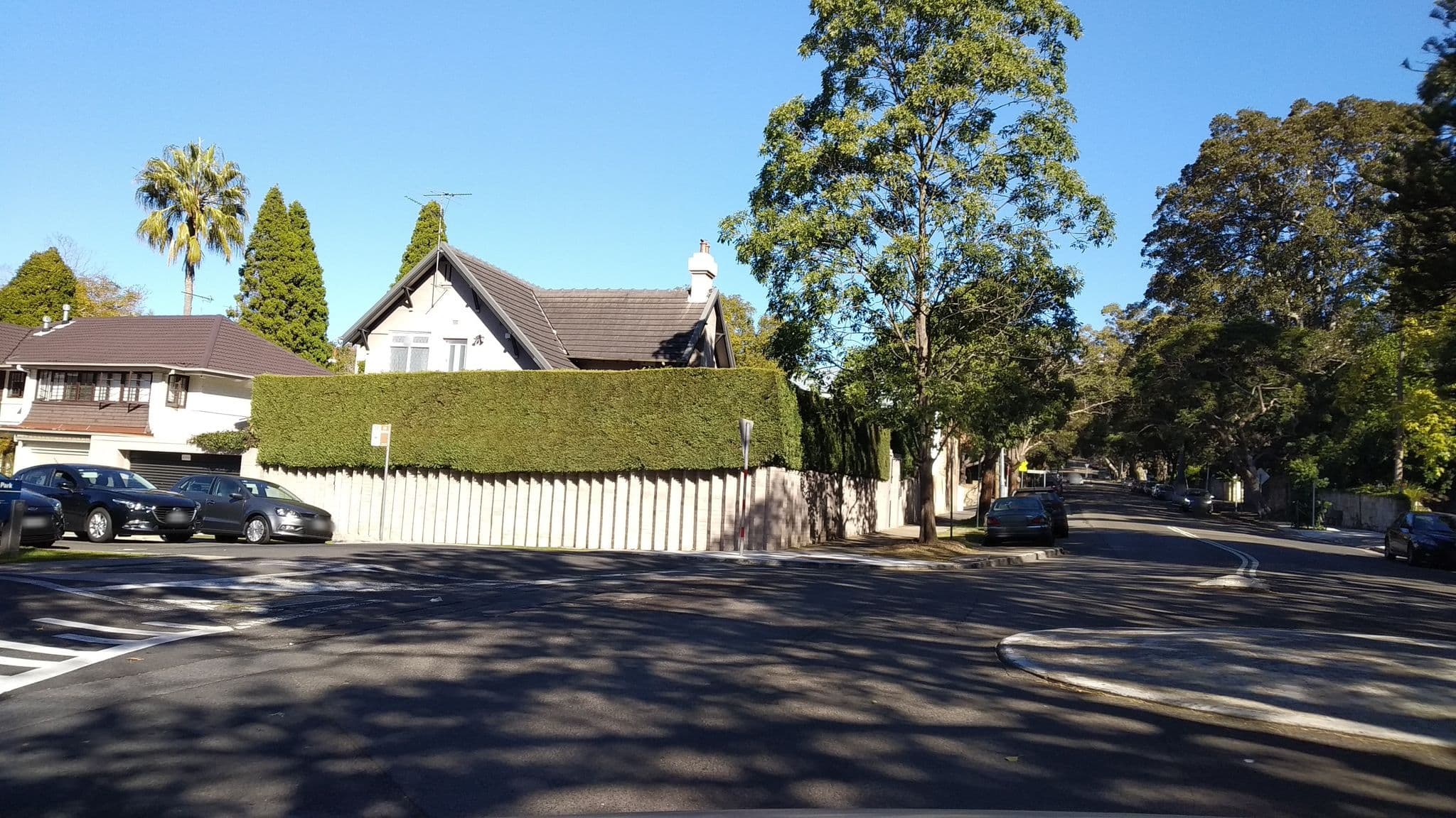 Street view near Medina Serviced Apartments Double Bay Sydney, Double Bay — © ortho_is_hot (CC BY-SA · Mapillary)