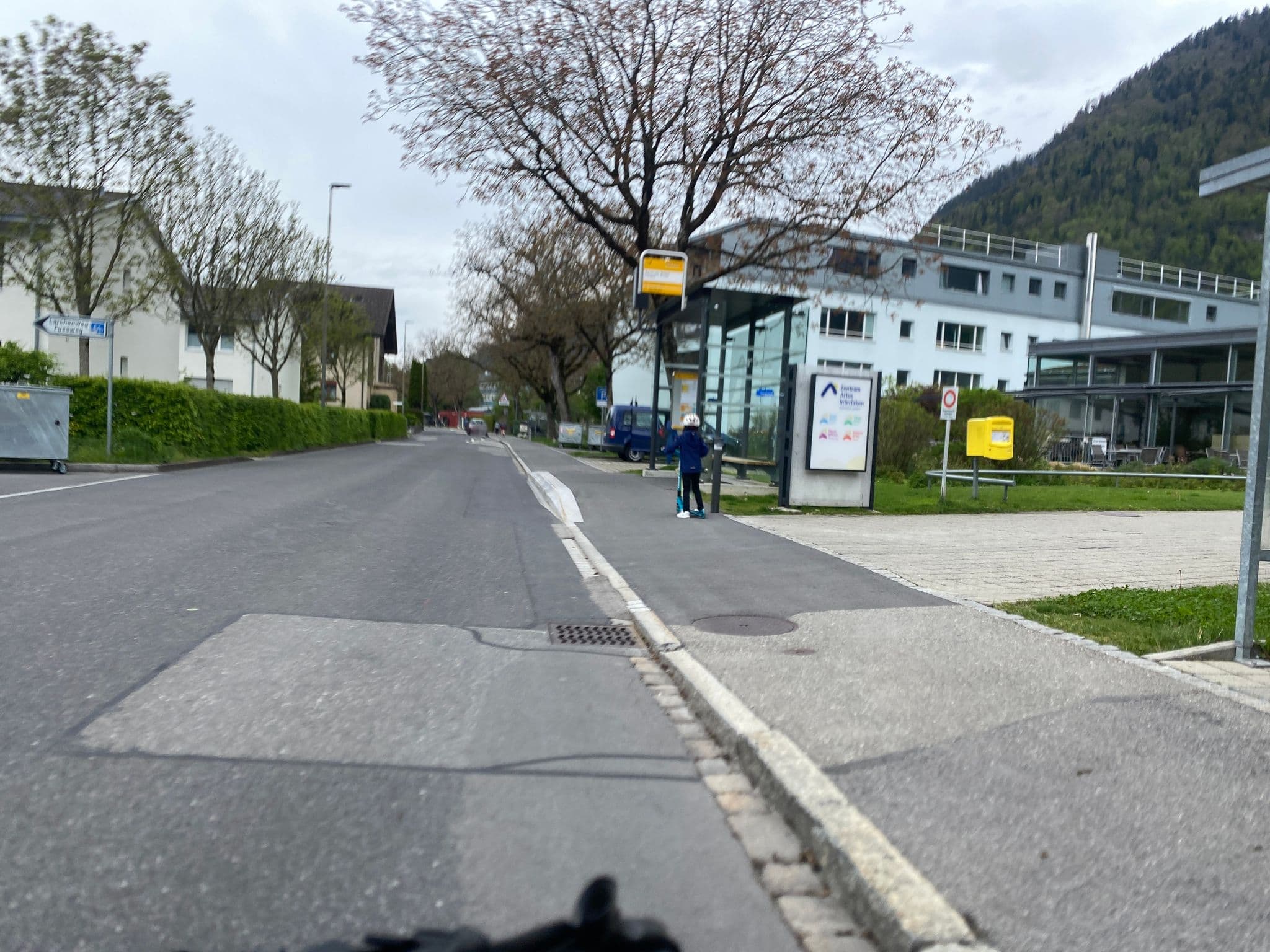 Street view near Hotel Artos, Interlaken — © tilleulenspieg (CC BY-SA · Mapillary)