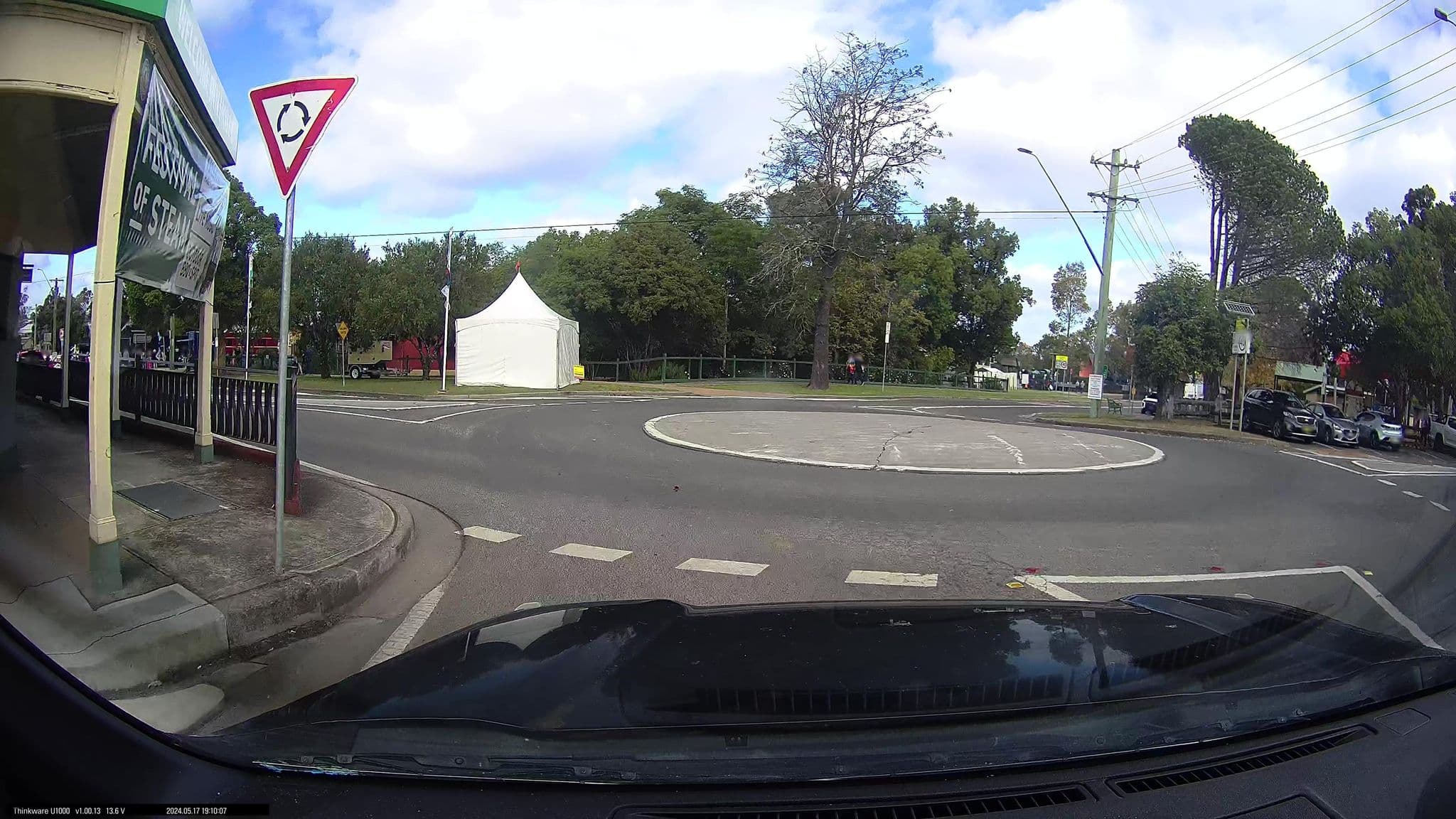 Street view near Victoria Bitter, Thirlmere — © maxim752 (CC BY-SA · Mapillary)