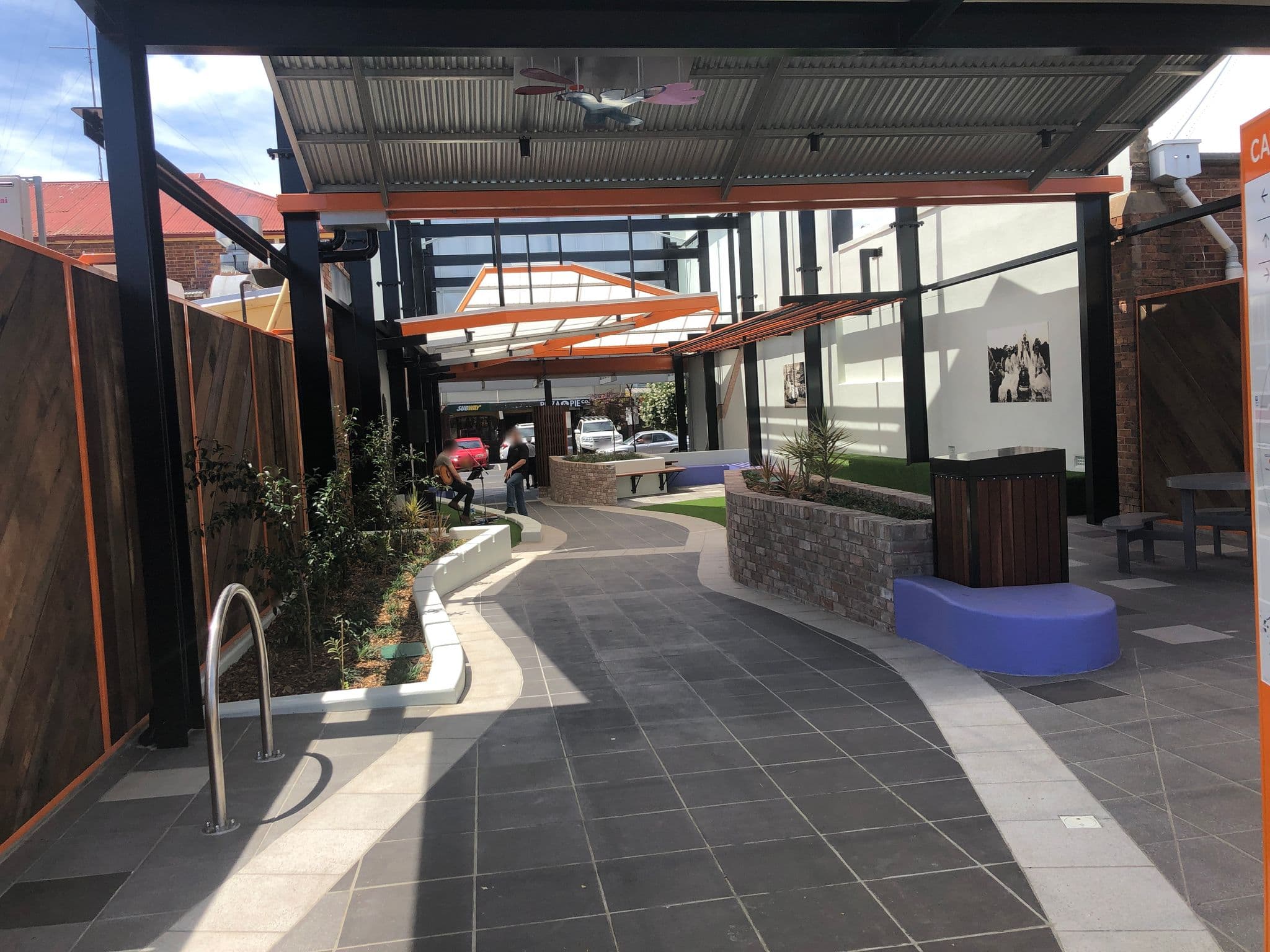 Street view near Hotel Tattersalls, Toowoomba — © pbee (CC BY-SA · Mapillary)
