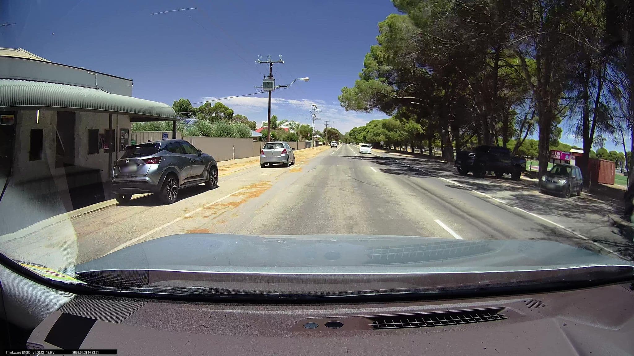 Street view near Commercial Hotel, Two Wells — © maxim752 (CC BY-SA · Mapillary)