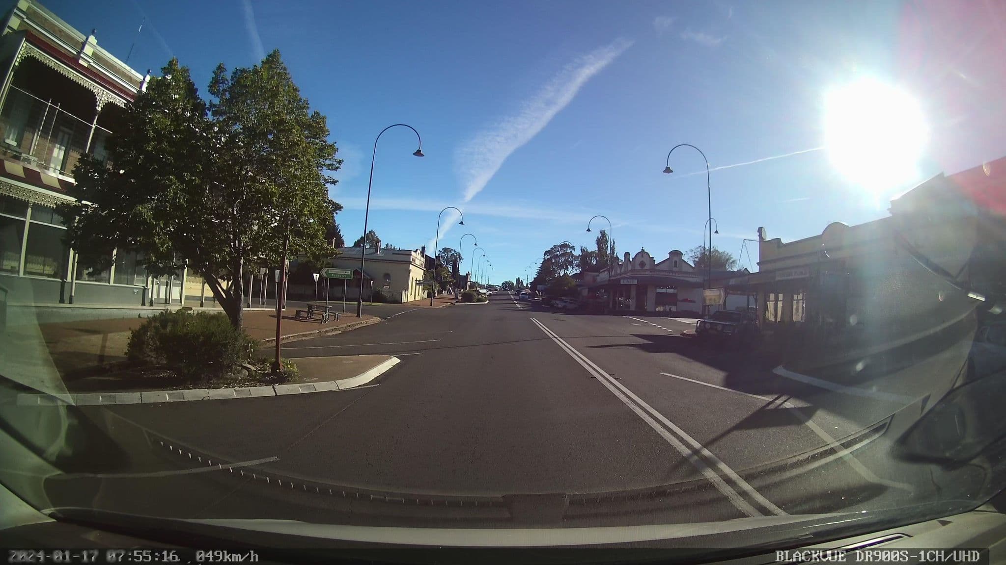 Street view near The Bolt Inn, Uralla — © bob3bob3 (CC BY-SA · Mapillary)