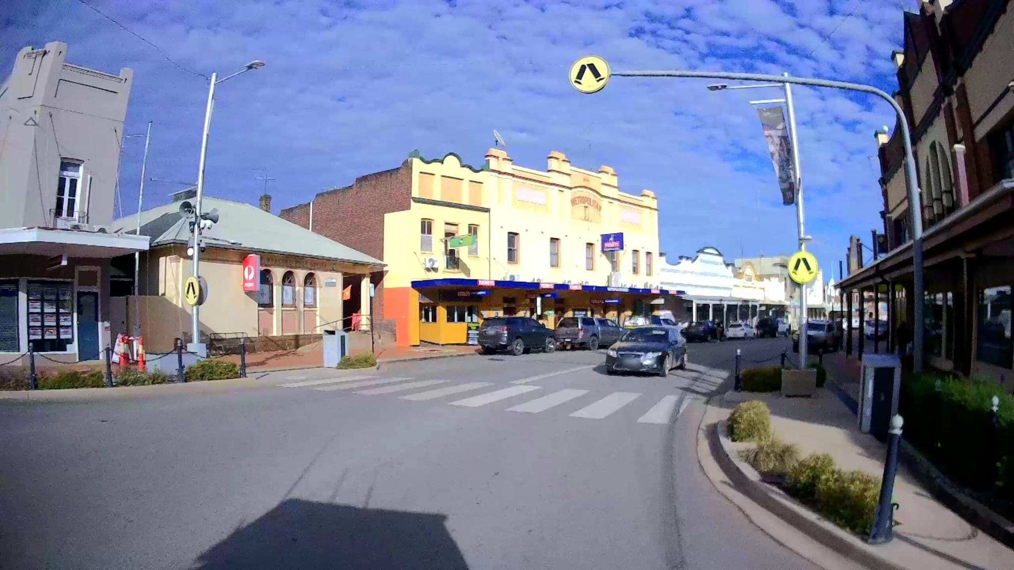 Street view near The Bank B & B West Wyalong, West Wyalong — © bob3bob3 (CC BY-SA · Mapillary)
