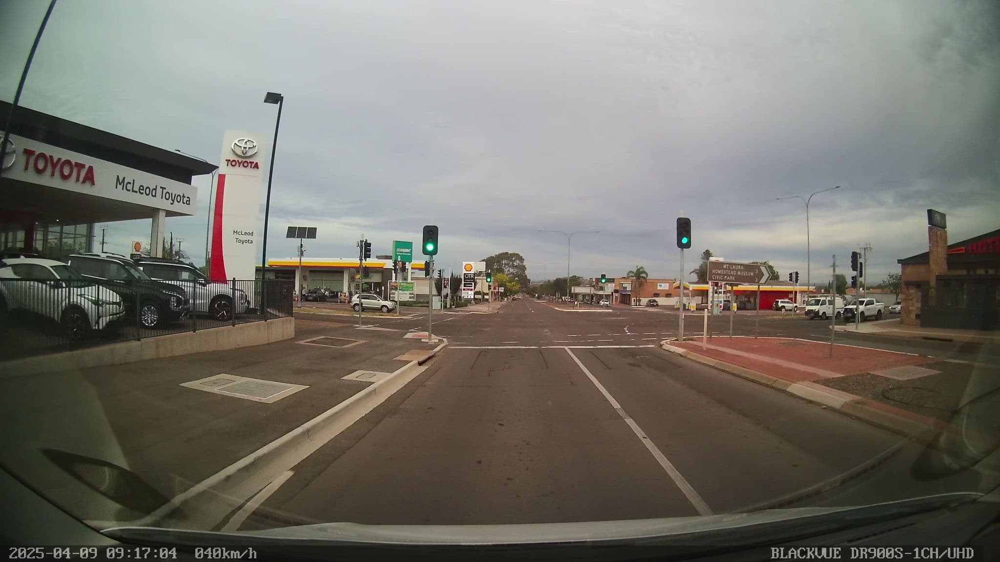 Street view near Eyre Hotel, Whyalla — © bob3bob3 (CC BY-SA · Mapillary)