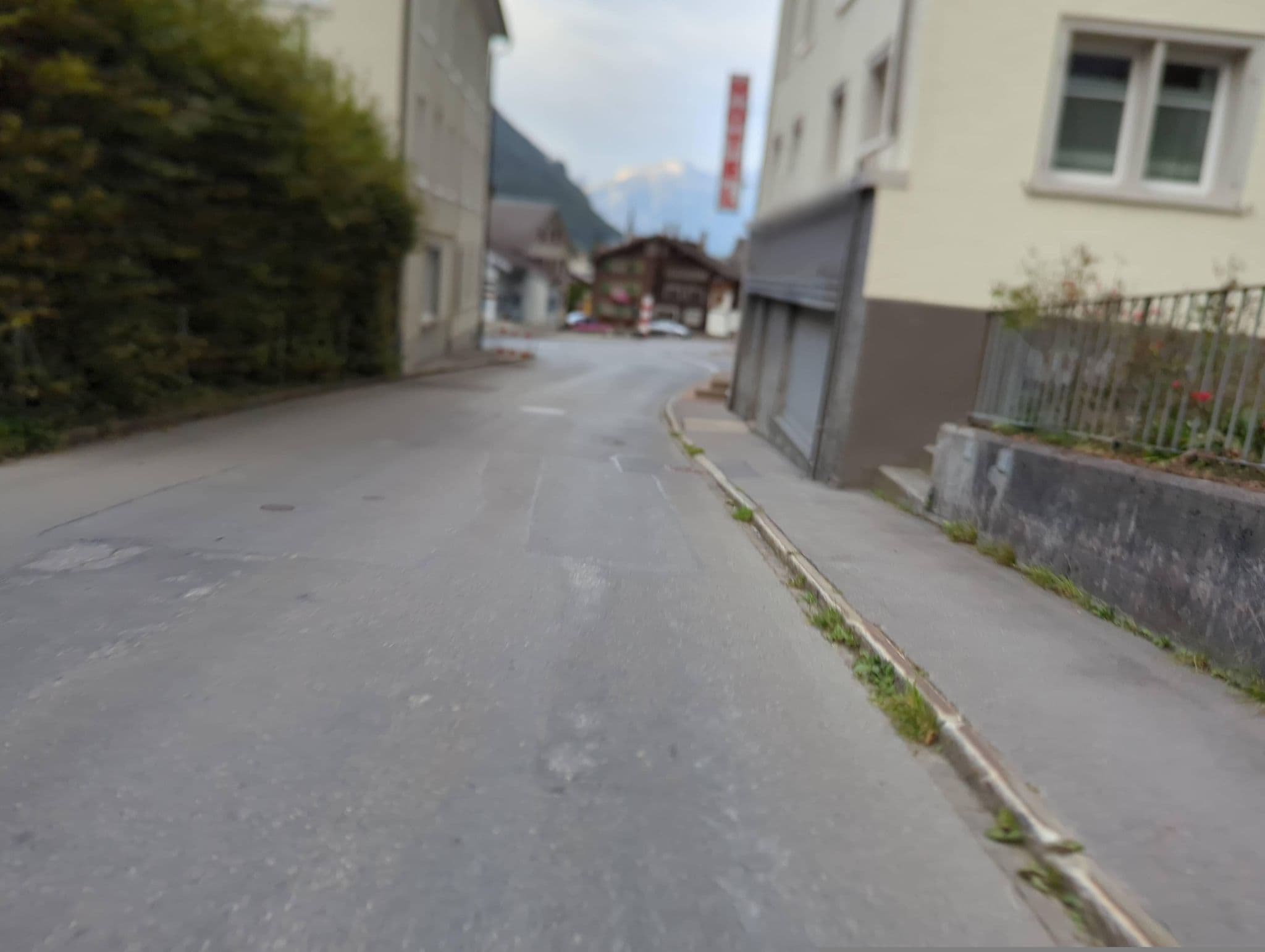 Street view near Raben, Linthal — © attilaolah (CC BY-SA · Mapillary)