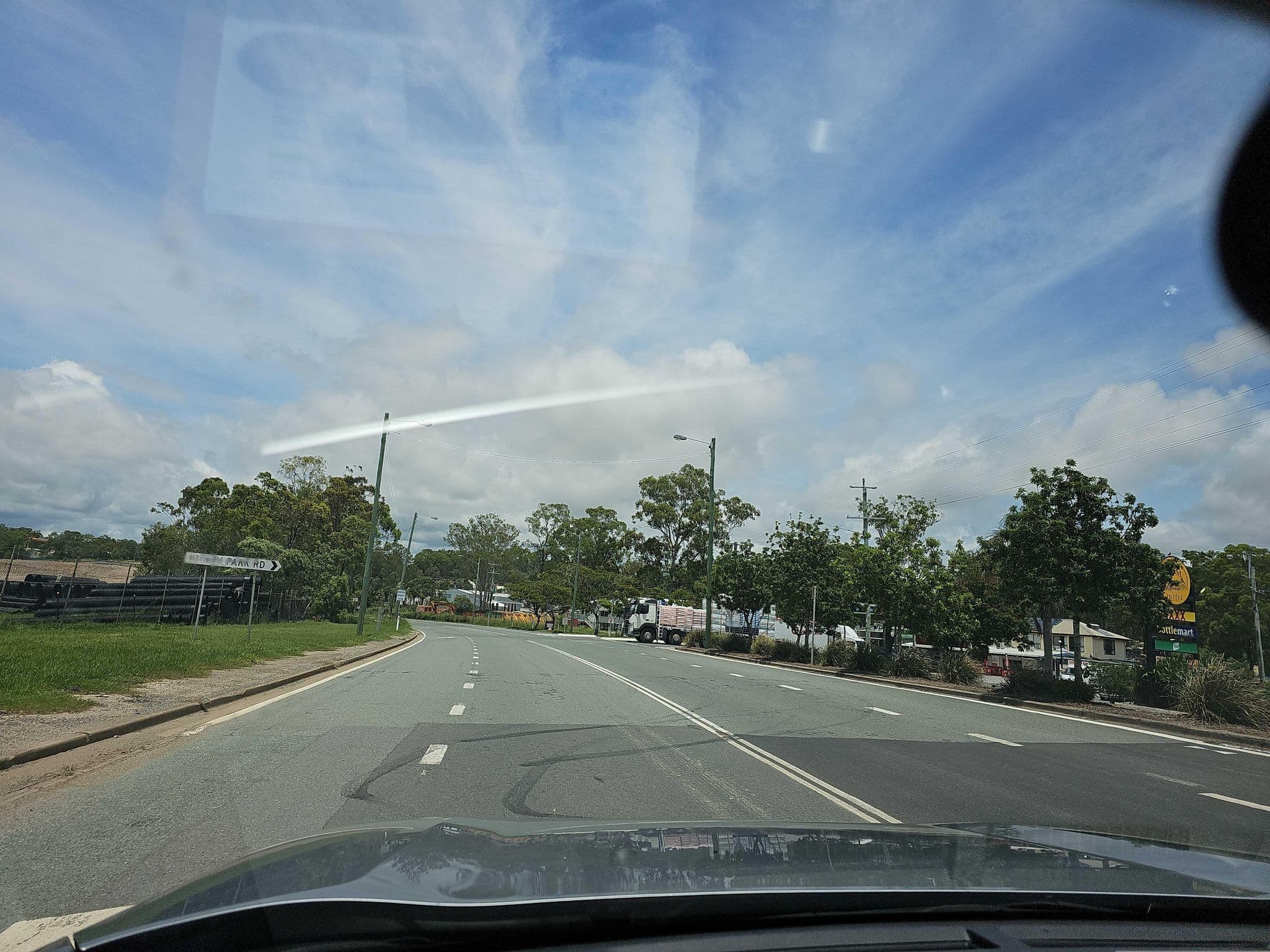 Street view near Bottlemart - Gem Hotel, Yatala — © Mooksey (CC BY-SA · Mapillary)