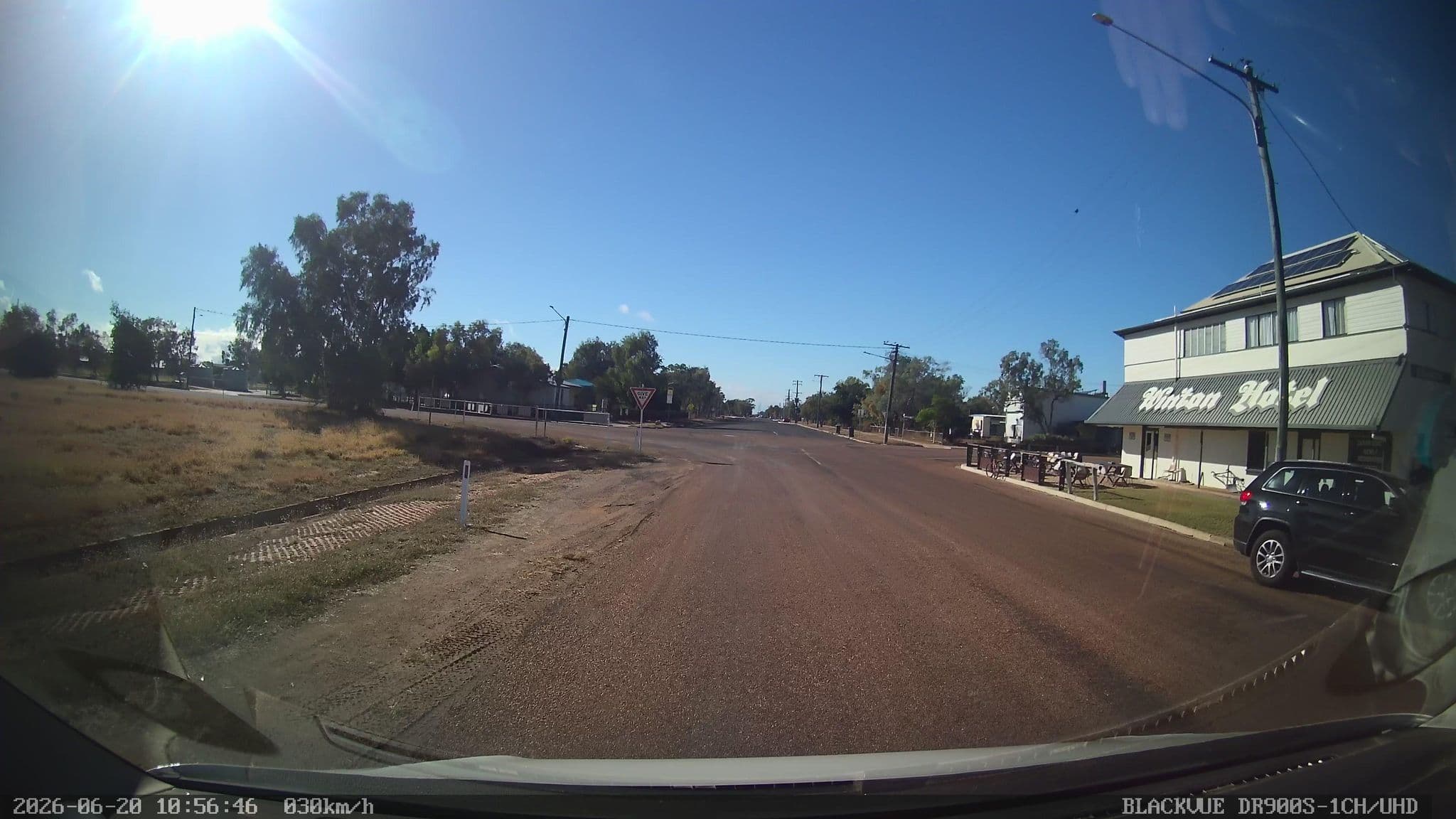 Street view near Winton Hotel, Winton — © bob3bob3 (CC BY-SA · Mapillary)