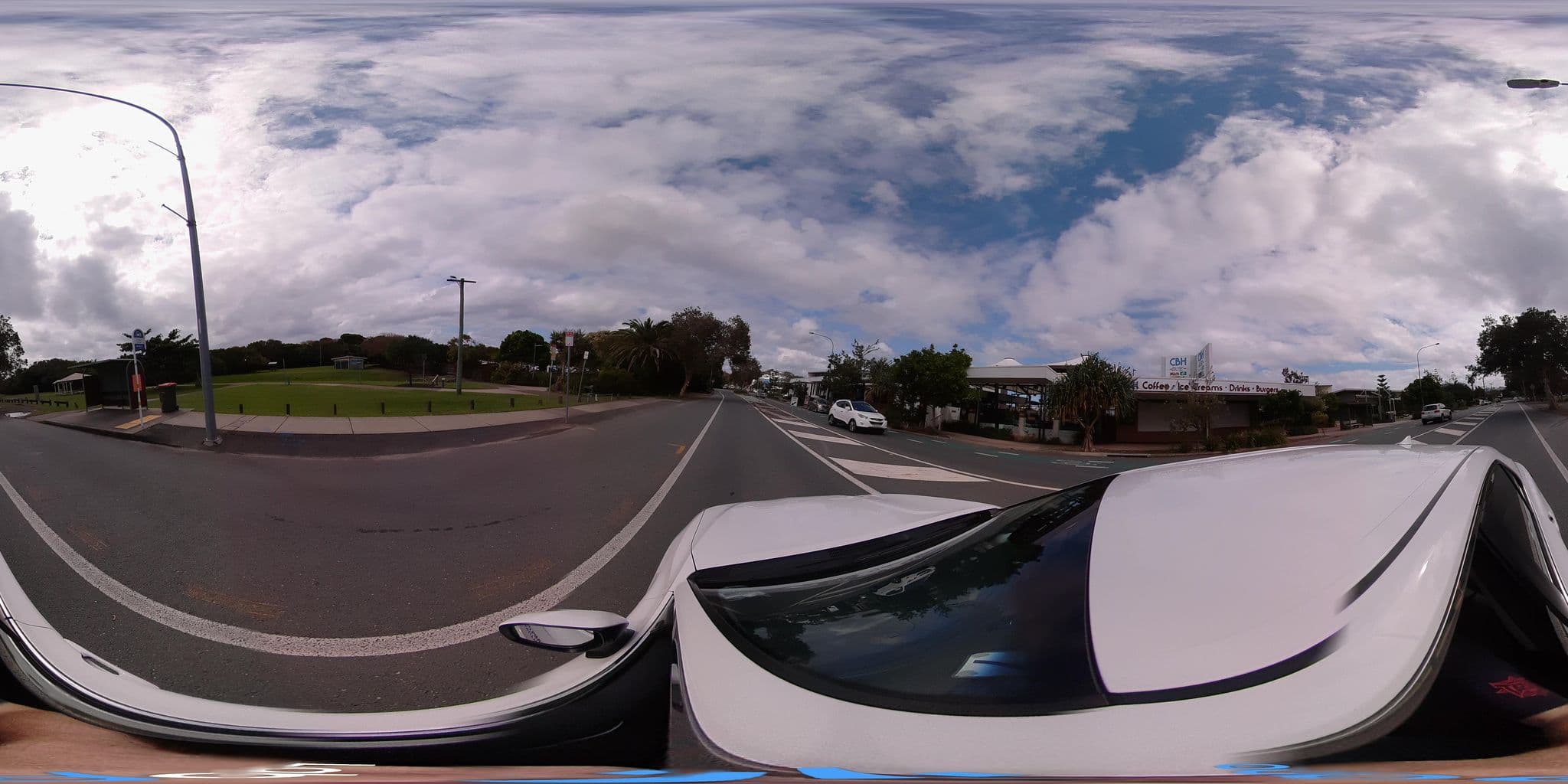 Street view near David Low Way at Coolum Hotel, Coolum Beach — © LukeCWalton (CC BY-SA · Mapillary)