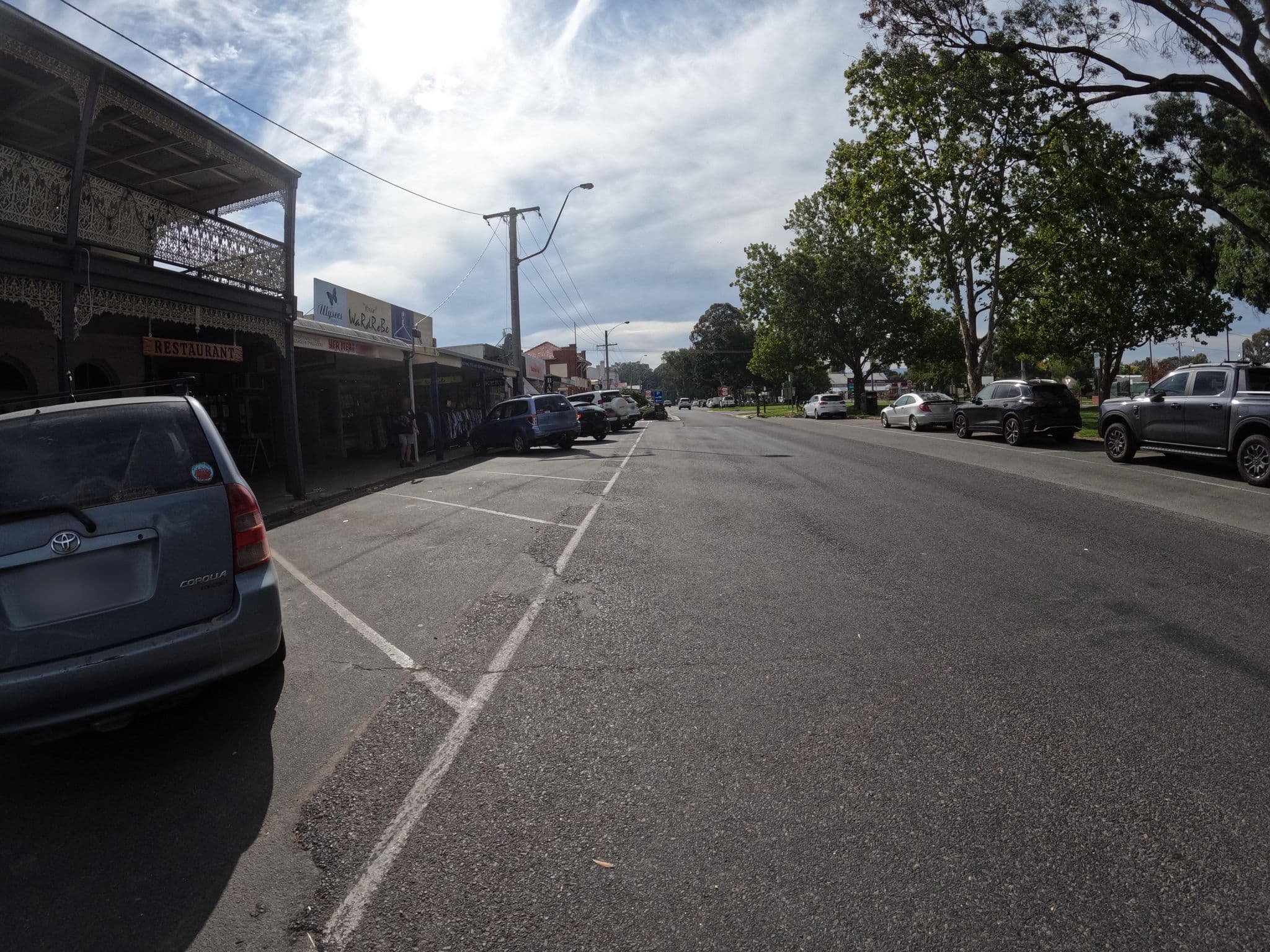 Street view near Grand Central Hotel, Yea — © skillsy (CC BY-SA · Mapillary)