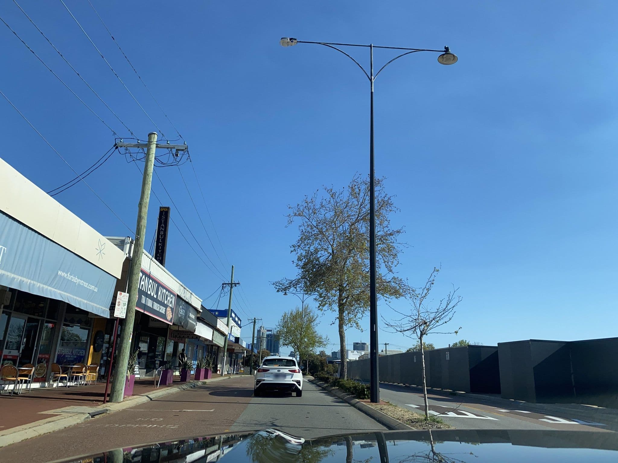 Street view near Furbaby Retreat Luxury Cat Hotel, North Perth — © TheSliverDonkey (CC BY-SA · Mapillary)