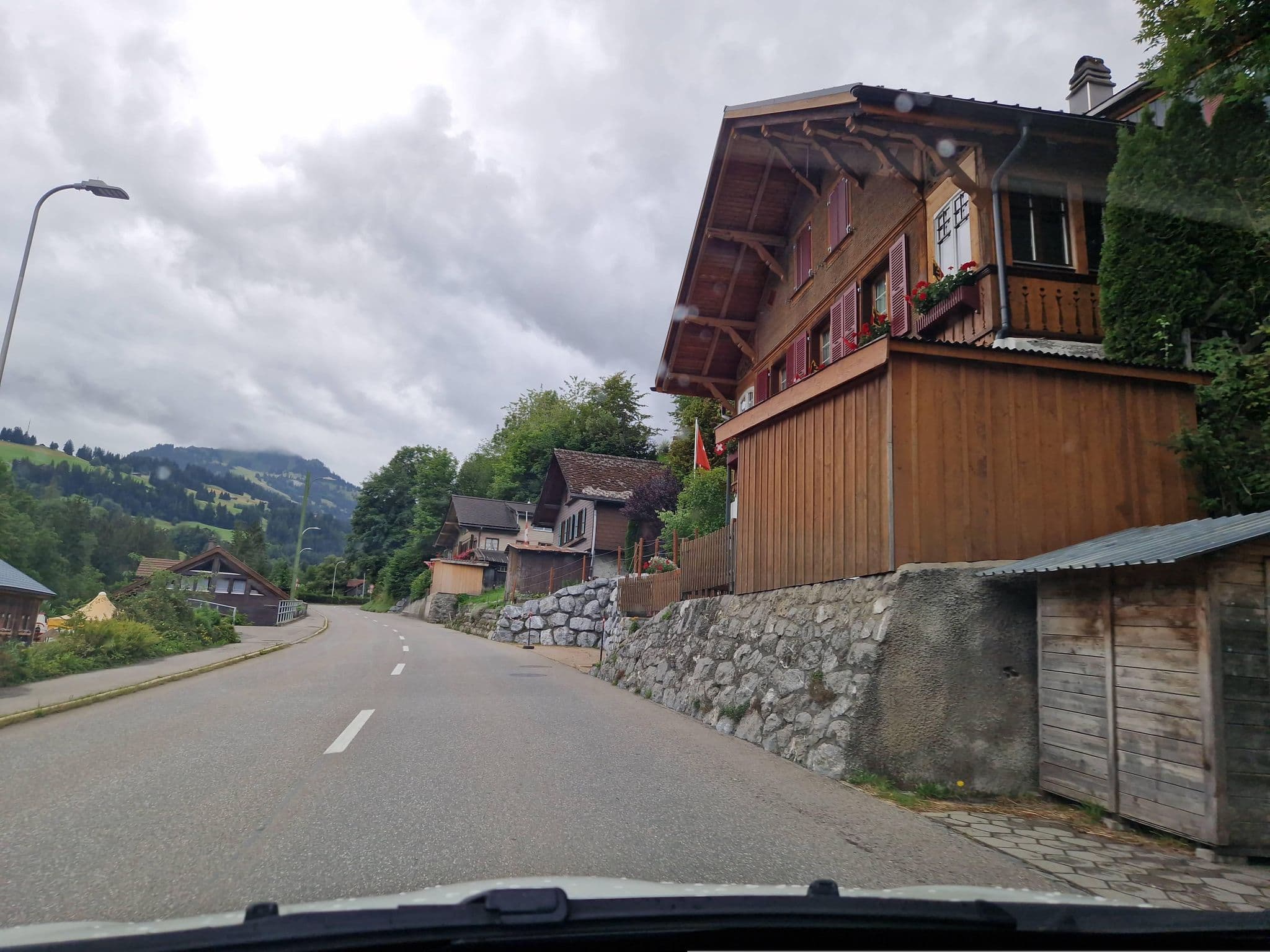 Street view near Vista Resort Hotel, Zweisimmen — © chrisbeddow (CC BY-SA · Mapillary)