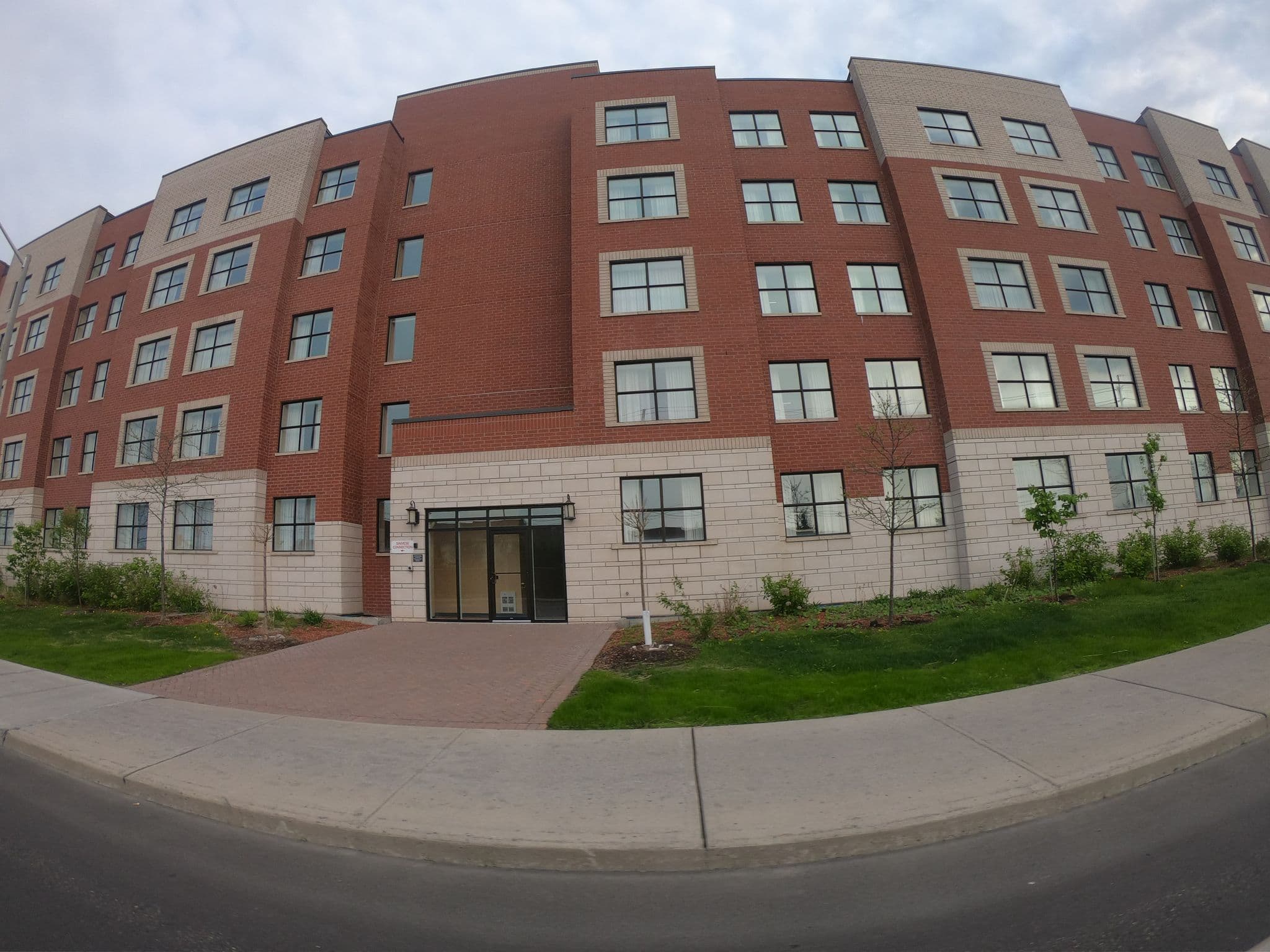 Street view near Residence Inn by Marriott Ottawa Airport, Alta Vista — © zzptichka (CC BY-SA · Mapillary)