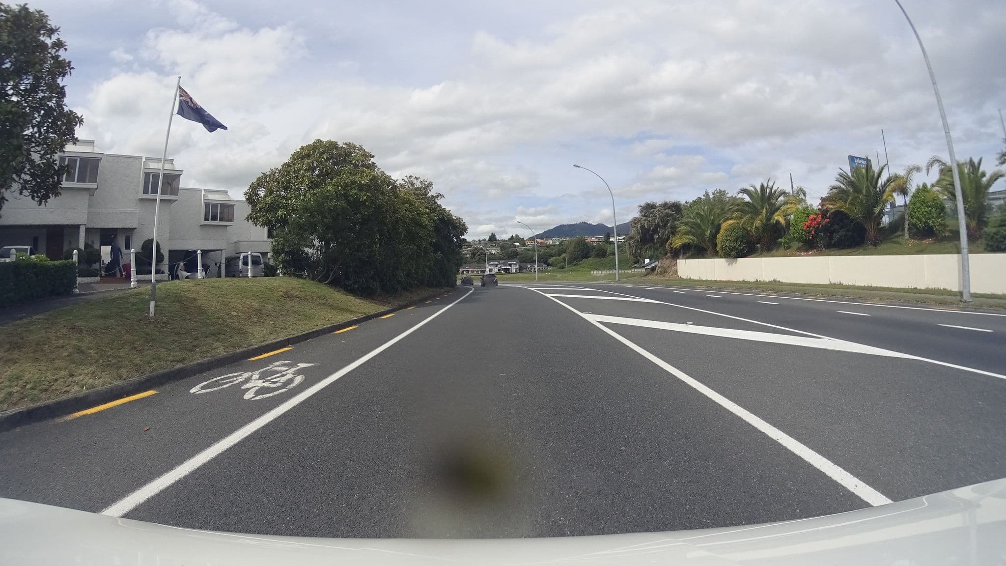 Street view near Lake Edge Resort, Taupo — © aharvey (CC BY-SA · Mapillary)