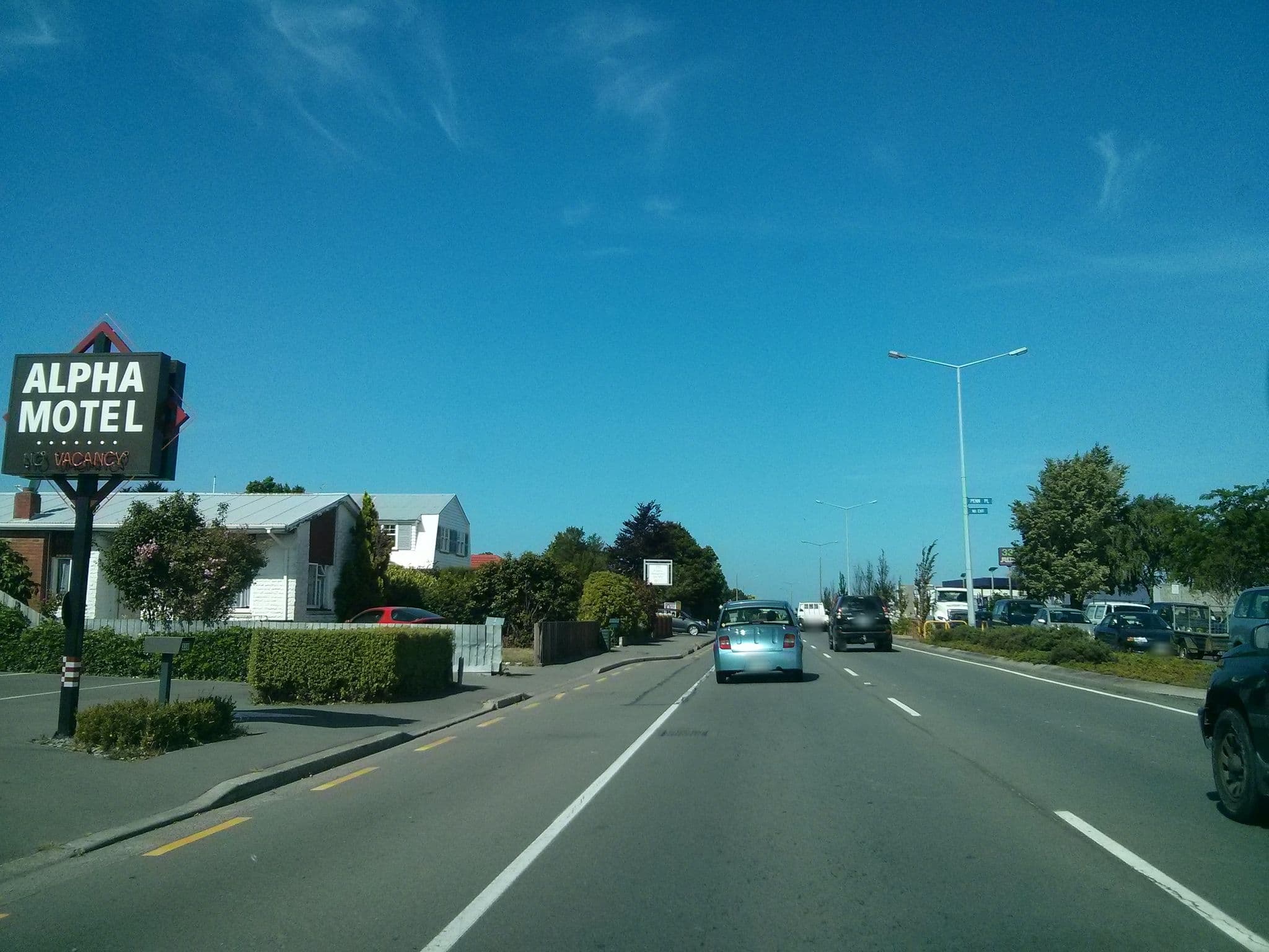 Street view near Alpha Motel, Upper Riccarton — © hoodlum (CC BY-SA · Mapillary)