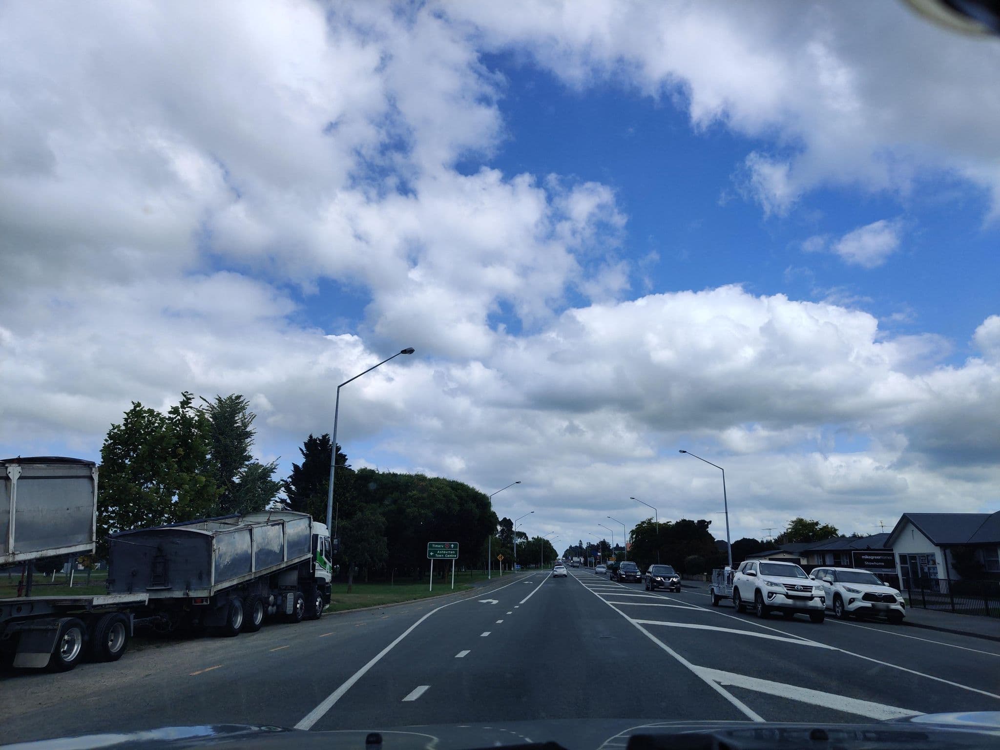 Street view near The Suites Ashburton, Netherby — © elphix (CC BY-SA · Mapillary)